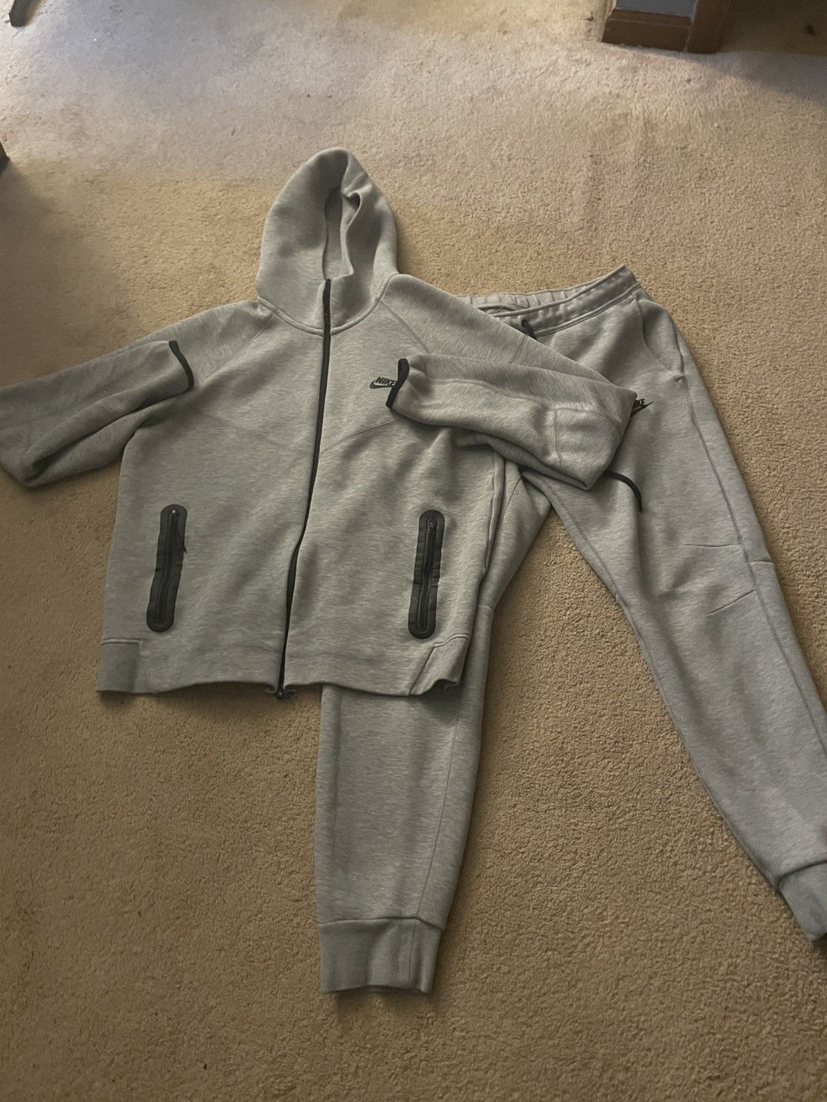 Nike Grey nike tech Size US S / EU 44-46 / 1 - 1 Preview