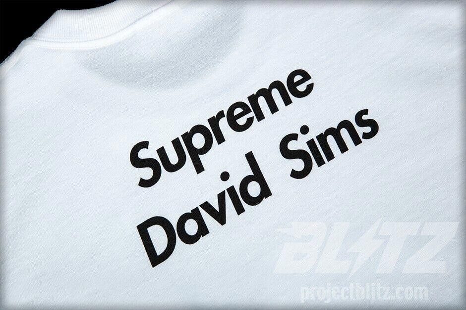 Supreme 2015 Supreme David Sims Tee White Friends + Family Size US M / EU 48-50 / 2 - 2 Thumbnail
