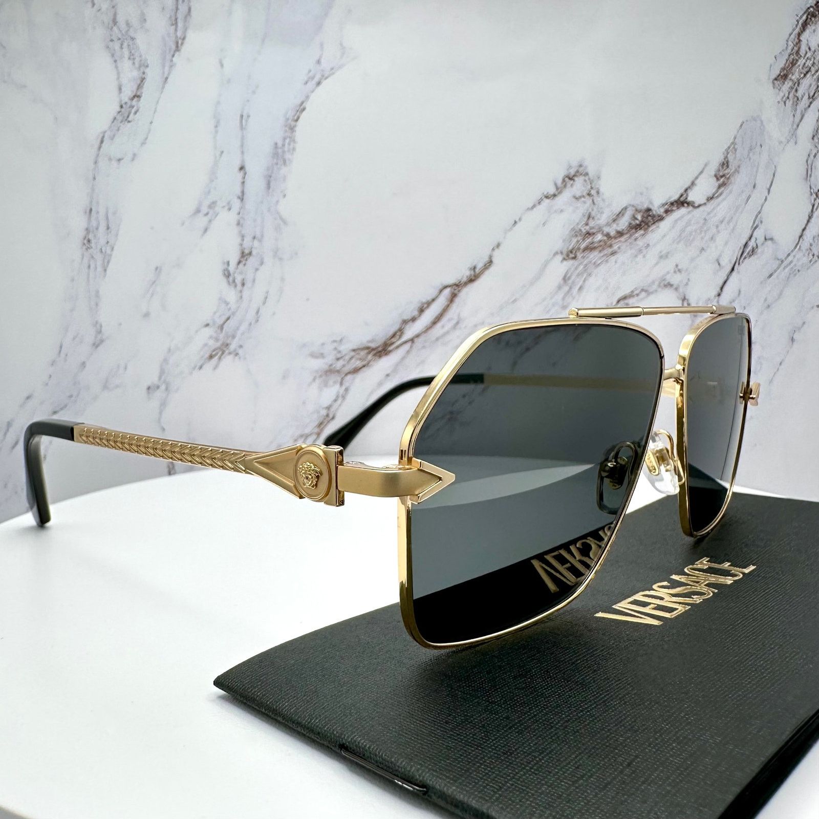 Versace New VERSACE Gold Metal Square Pilot Aviator Sunglasses Size ONE SIZE - 16 Thumbnail