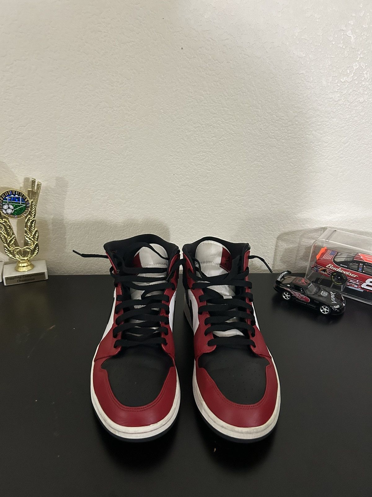 Jordan Brand × Nike Nike Air Jordan Chicago Mid Black Toe Size US 12 / EU 45 - 3 Thumbnail