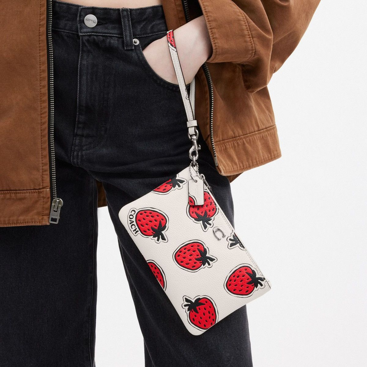 Coach NWT Coach Small Strawberry-Print Leather Wristlet ct892 Size ONE SIZE - 9 Thumbnail