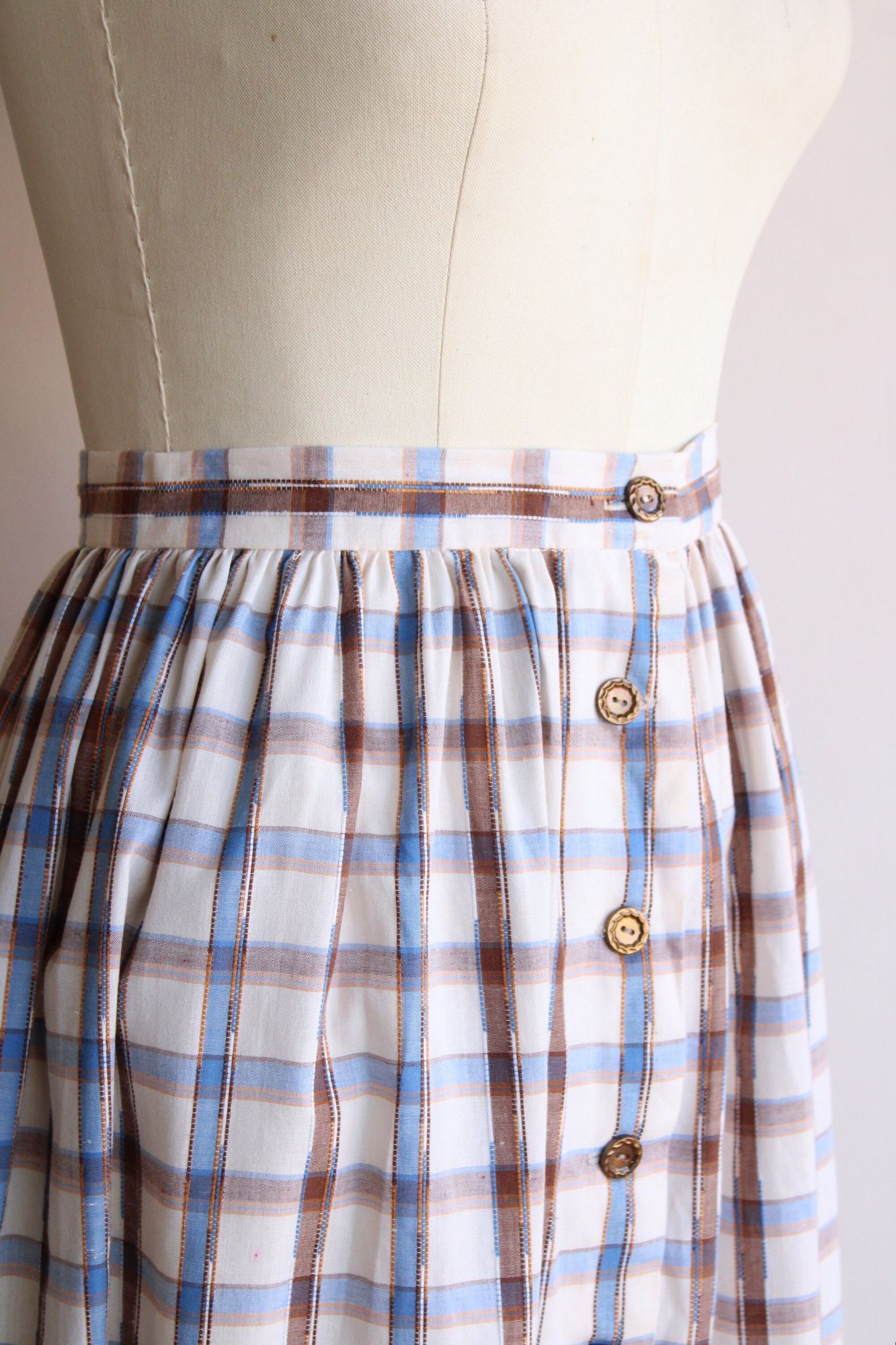 Vintage Vintage 1960s 1970s Skirt, Plaid Blue and Brown Check Tartan Size 30" / US 8 / IT 44 - 4 Thumbnail