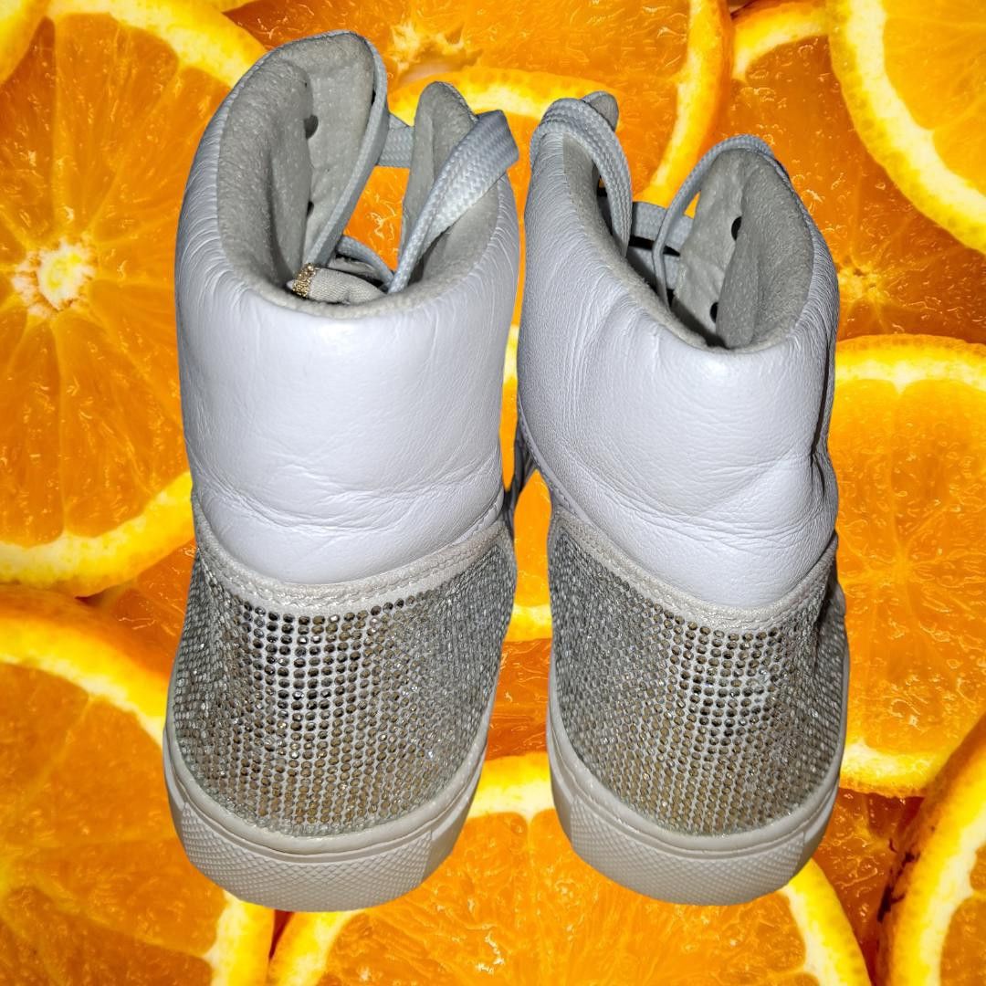 Other Guess White HIgh Tops with Rhinestones and Quilted Sides Siz Size ONE SIZE - 6 Thumbnail