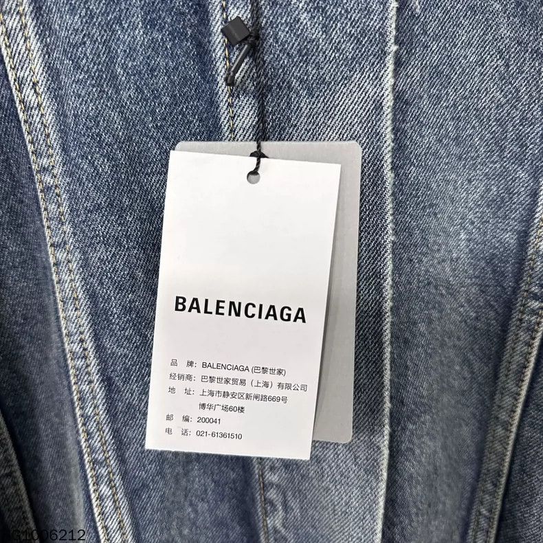 Balenciaga Balenciaga Deconstructed oversized lapel, single-breasted, Size US S / EU 44-46 / 1 - 7 Thumbnail