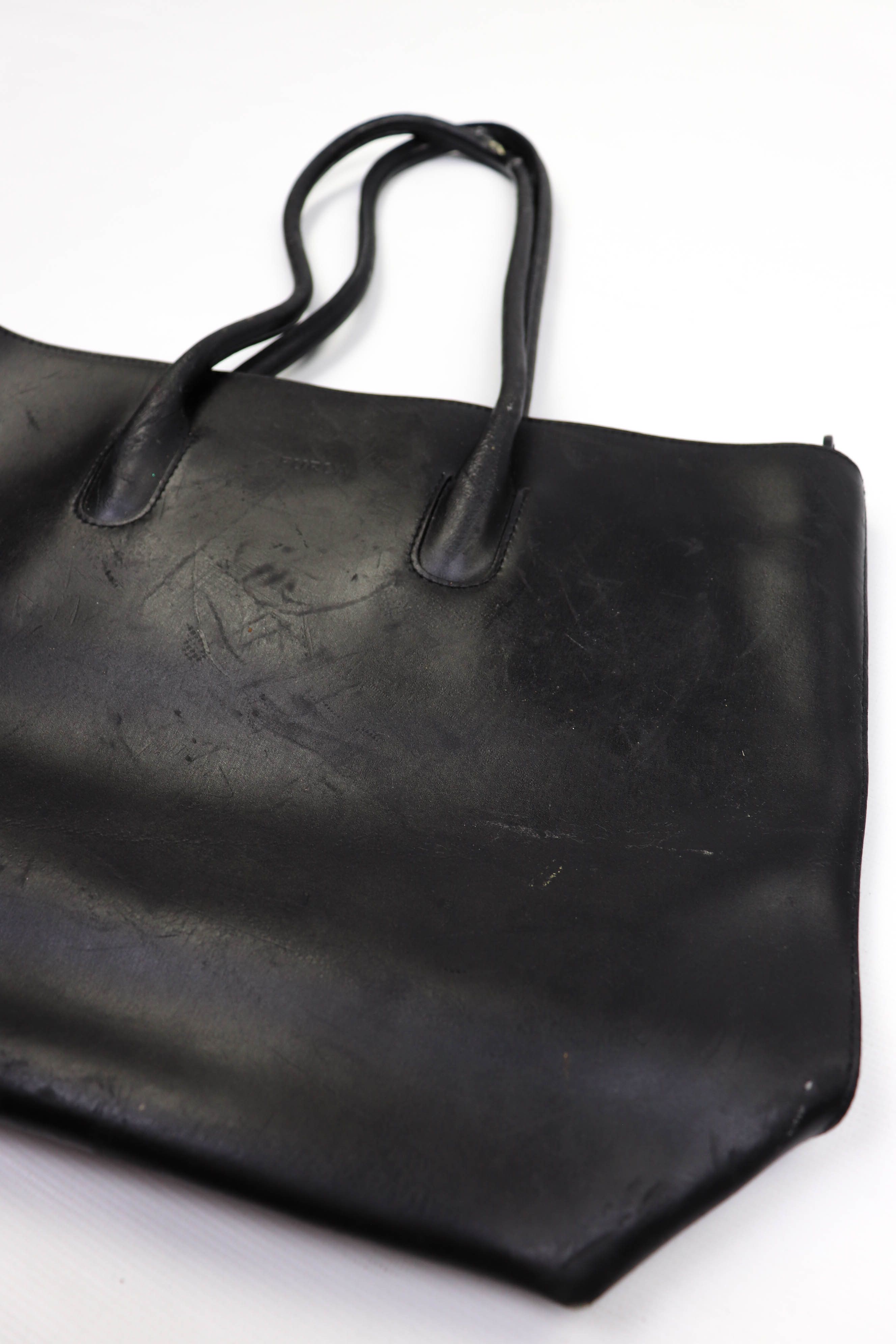 Furla FURLA Vintage Distressed Black Leather Hand Shoulder Bag Size ONE SIZE - 10 Thumbnail