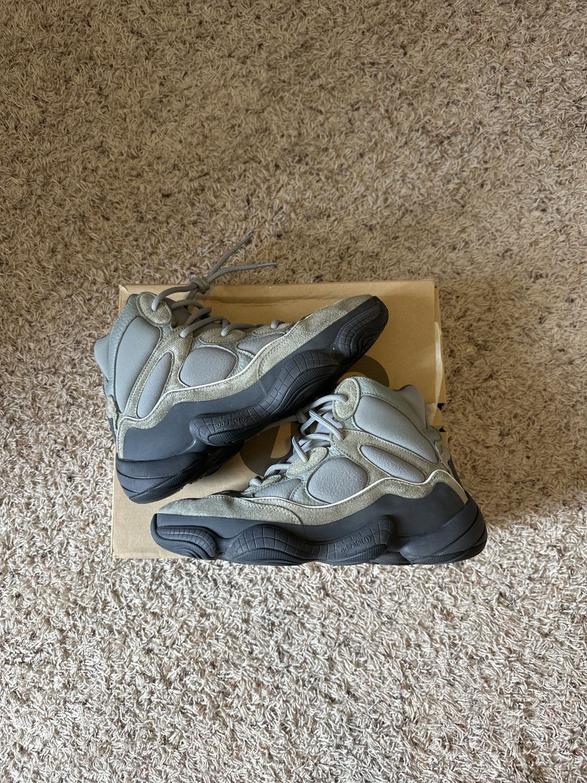Adidas Yeezy 500 High ‘Mist’ Size US 9.5 / EU 42-43 - 2 Thumbnail