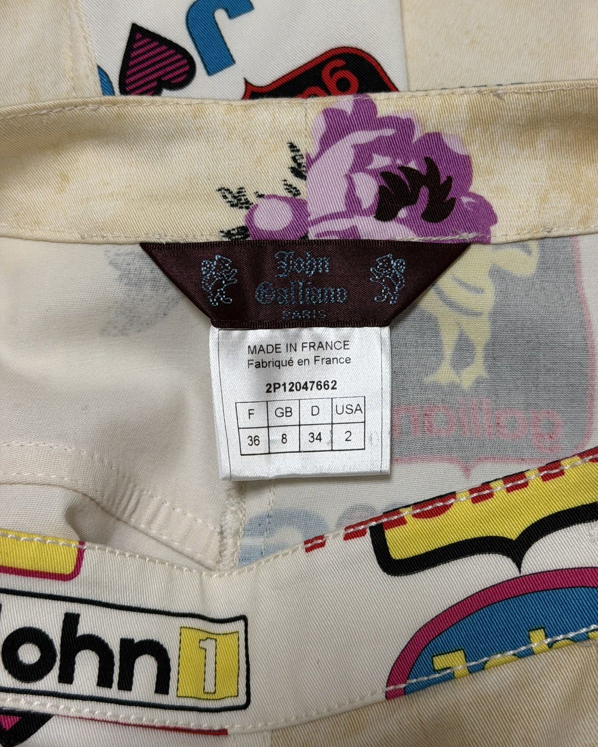 John Galliano JOHN GALLIANO Spring Summer 2002 Logo & Graphic Print Pants Size 26" / US 2 / IT 38 - 6 Thumbnail
