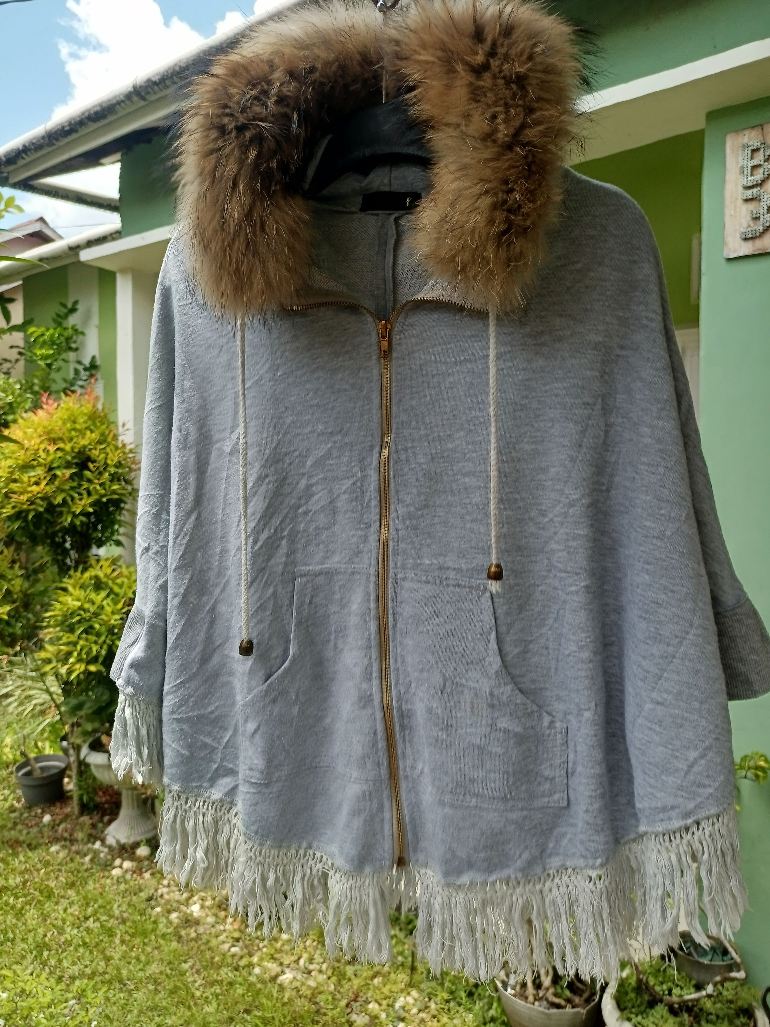 Japanese Brand × Le Grande Bleu (L.G.B.) "F" Vintage Fur Zipper Hoodie Tassel Poncho Size US L / EU 52-54 / 3 - 7 Thumbnail