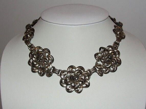 Designer Victorian Pot Metal Floral Necklace and Bracelet Set Size ONE SIZE - 1 Thumbnail