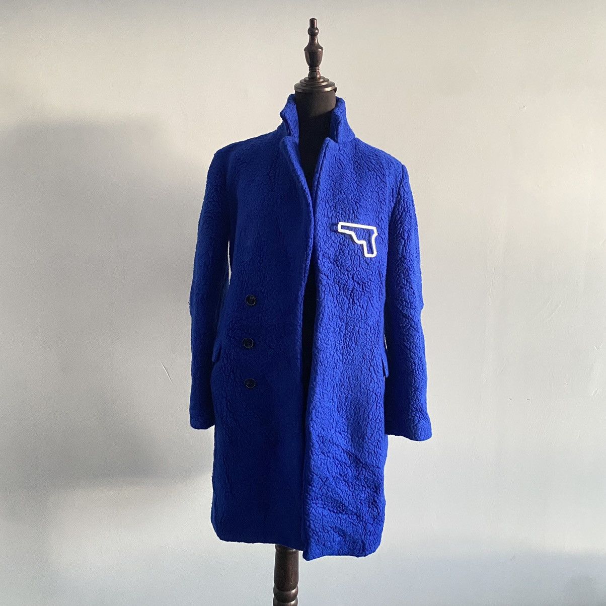 Yves Saint Laurent FW09 Yves Saint Laurent Electric Blue Wool Coat Size US S / EU 44-46 / 1 - 1 Thumbnail