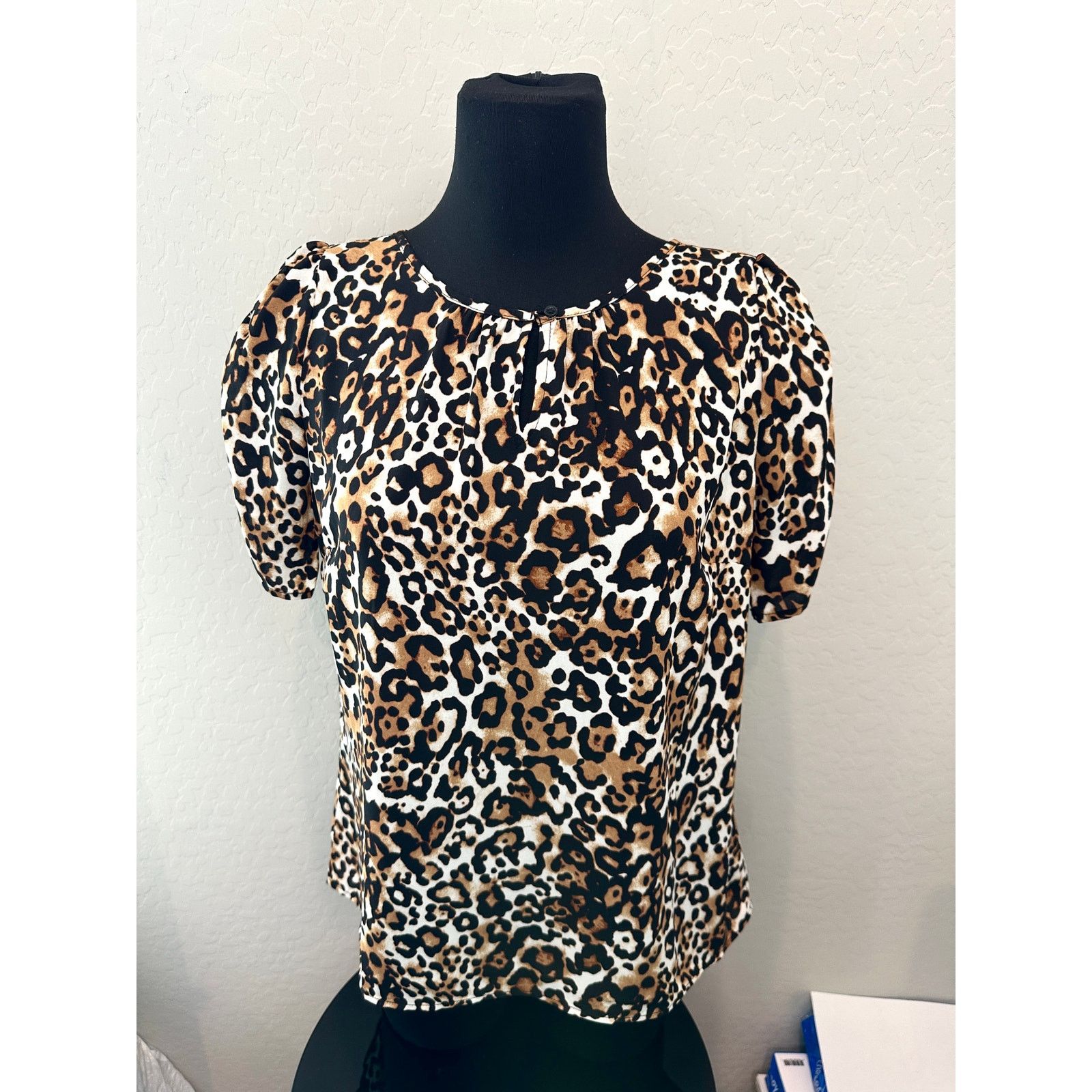 Other TALBOTS | Petite Animal Print Silky Ruched Short Sleeve Top Size M / US 6-8 / IT 42-44 - 2 Thumbnail
