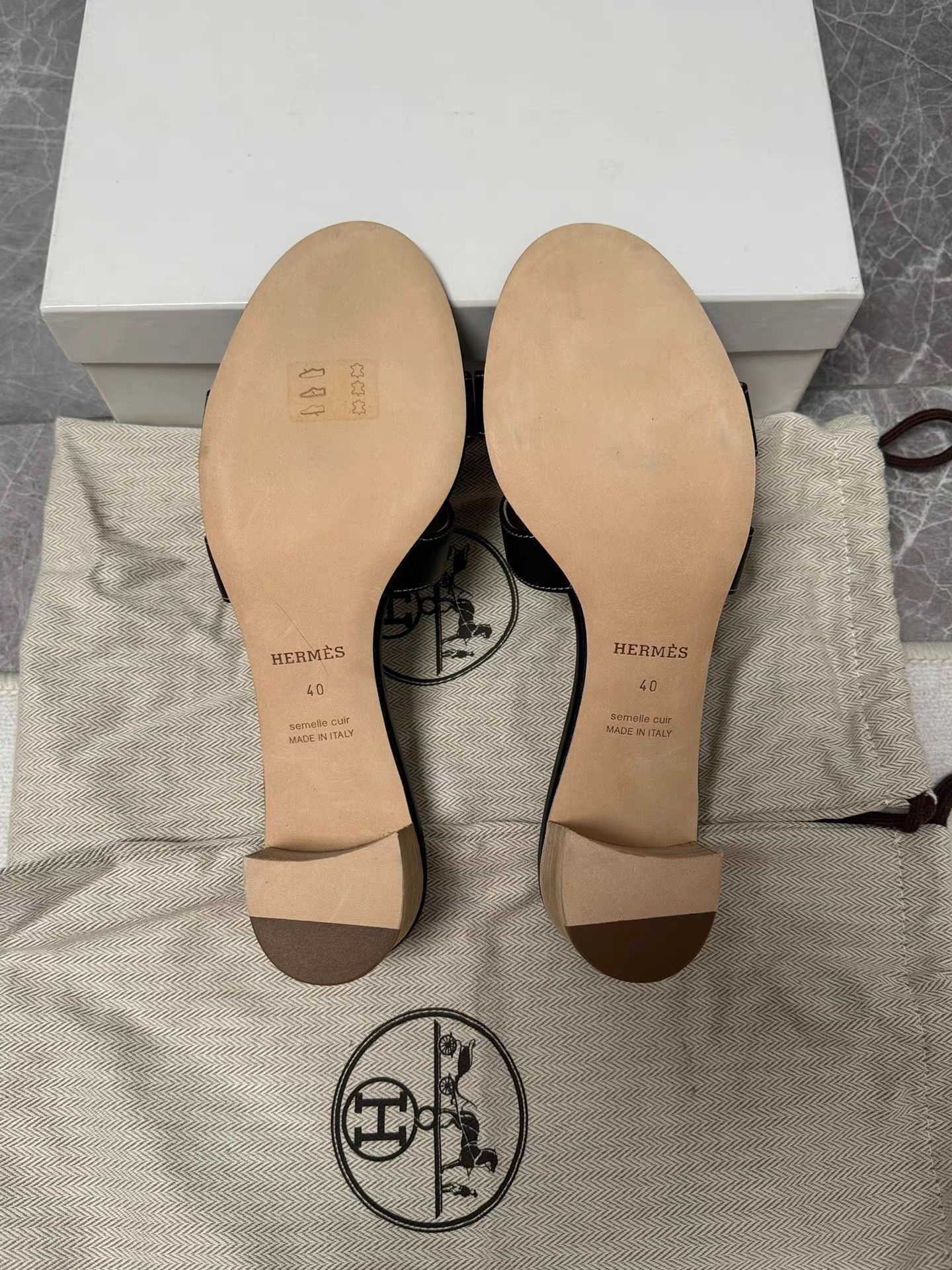 Hermes Hermès Oasis H Block Heel Slides K6 Size US 10 / IT 40 - 4 Thumbnail