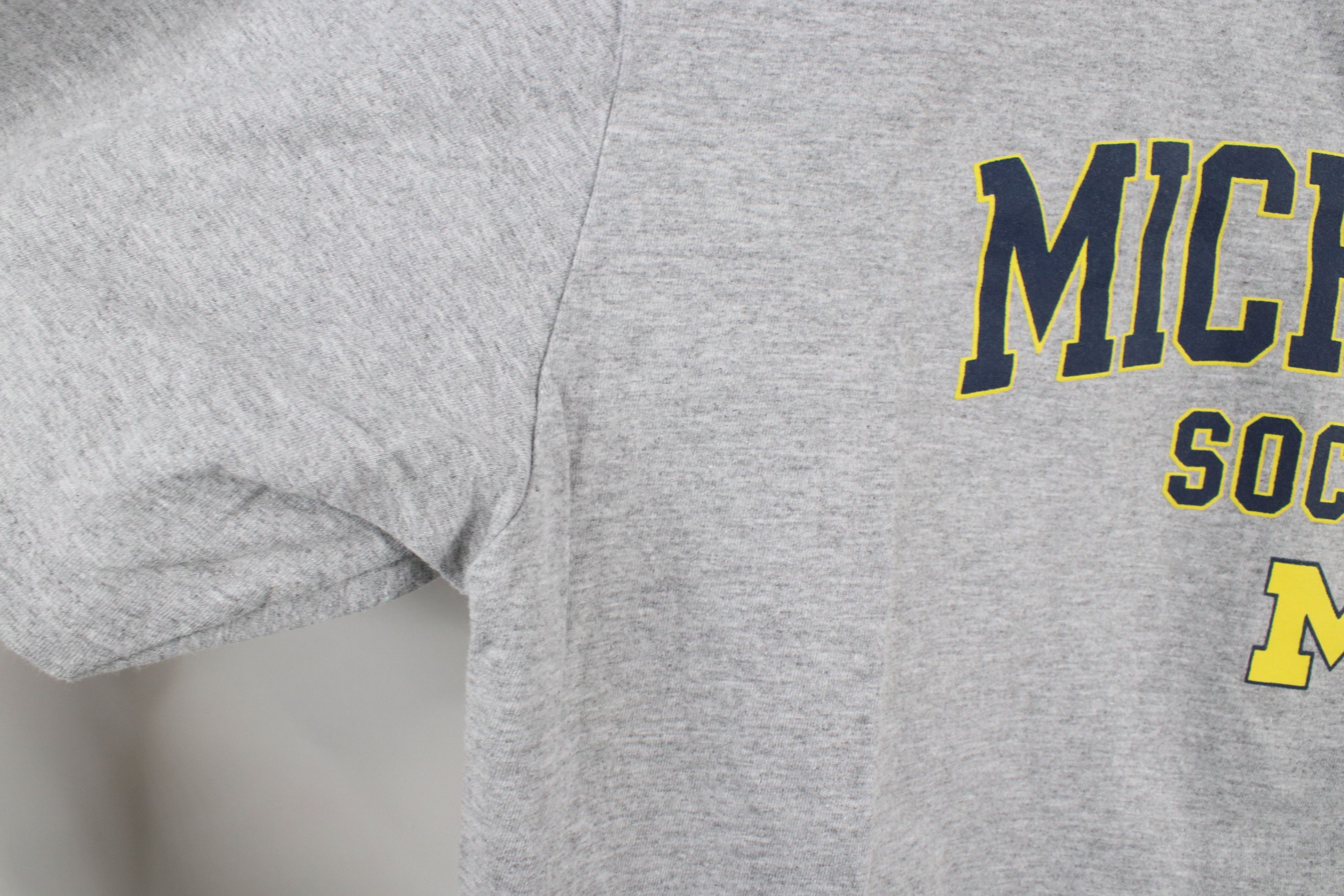 Adidas × Vintage Adidas Issued University of Michigan Soccer T-Shirt Gray Size US L / EU 52-54 / 3 - 8 Thumbnail