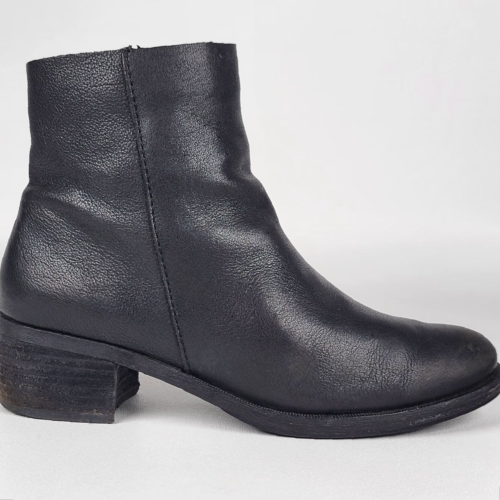 Vintage VINTAGE Women’s 7M Kork-Ease Zip On Ankle Boot Mayten Black Leather K54003 Size US 7 / IT 37 - 3 Thumbnail