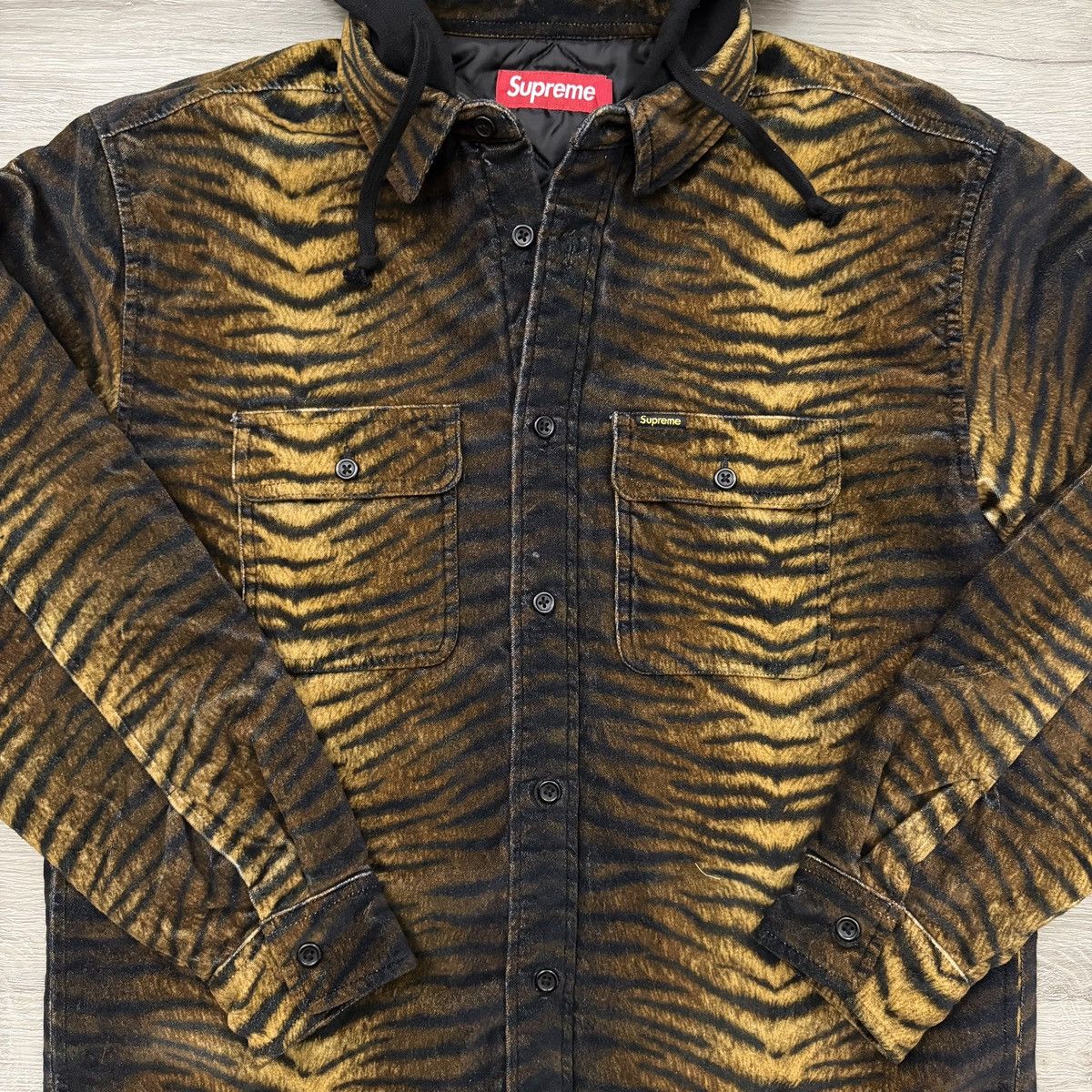 Supreme Supreme Quilted Lined Hooded Velvet Shirt Size US S / EU 44-46 / 1 - 3 Thumbnail