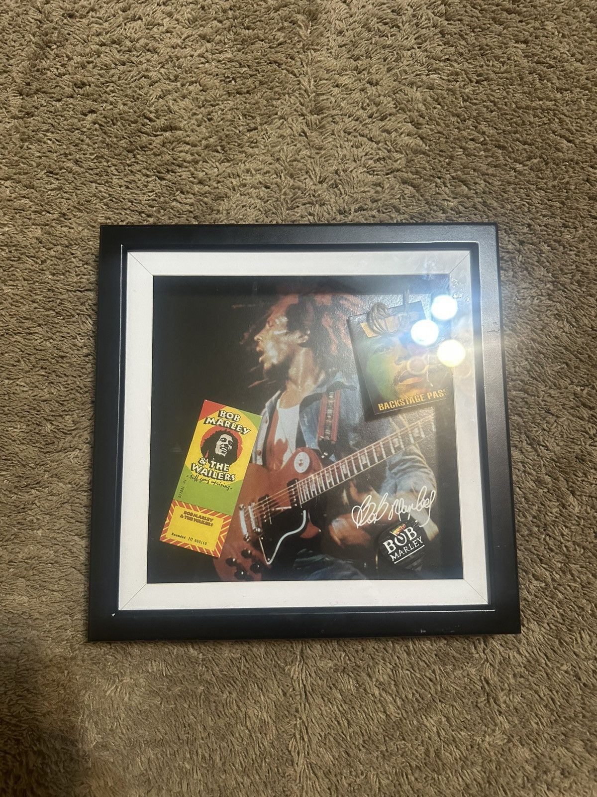 Bob Marley Vintage Bob Marley concert framed photo 2007 Size ONE SIZE - 1 Thumbnail