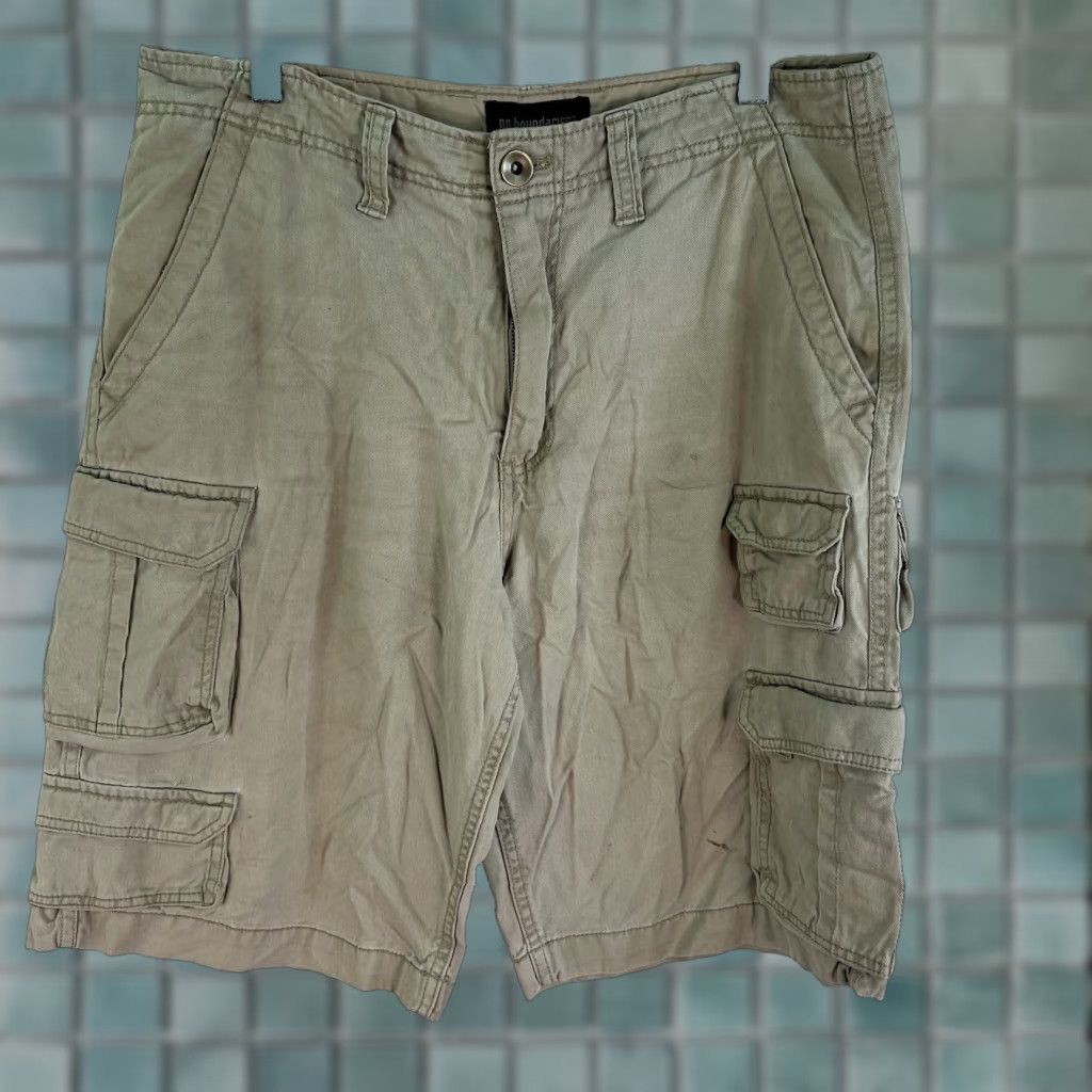 Vintage VINTAGE No Boundaries Cargo Shorts Men Size 34 Beige Cotton Casual Outdoor Summer Fall Spring Size US 34 / EU 50 - 1 Thumbnail