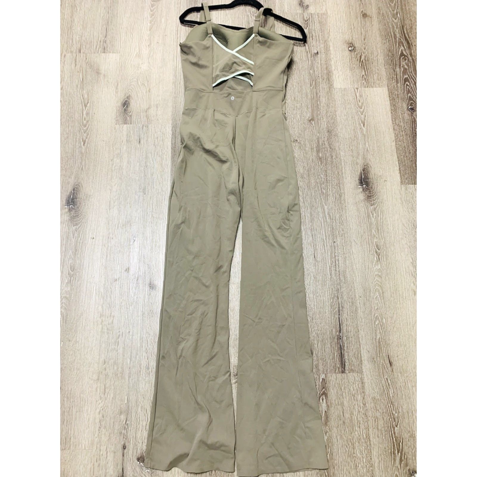 Victoria's Secret Victoria’s Secret VSX Cross-Back Flare Jumpsuit XL Green Women One-Piece Sleeveless Activewear Cross Back Flared Jumpsuit Size 40" / US 18 - 4 Thumbnail