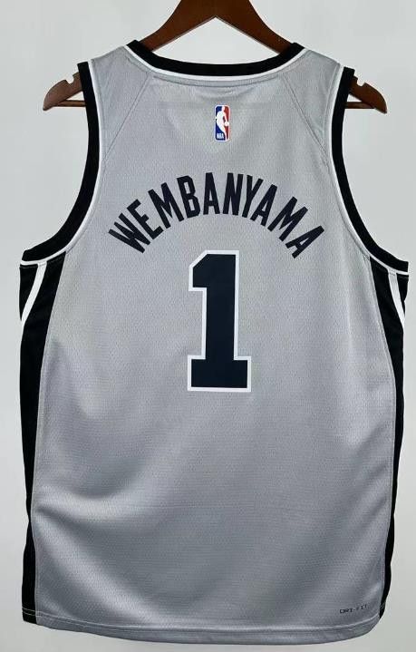 NBA 2026 San Antonio Spurs #1 Victor Wembanyama Jersey Size US S / EU 44-46 / 1 - 2 Thumbnail