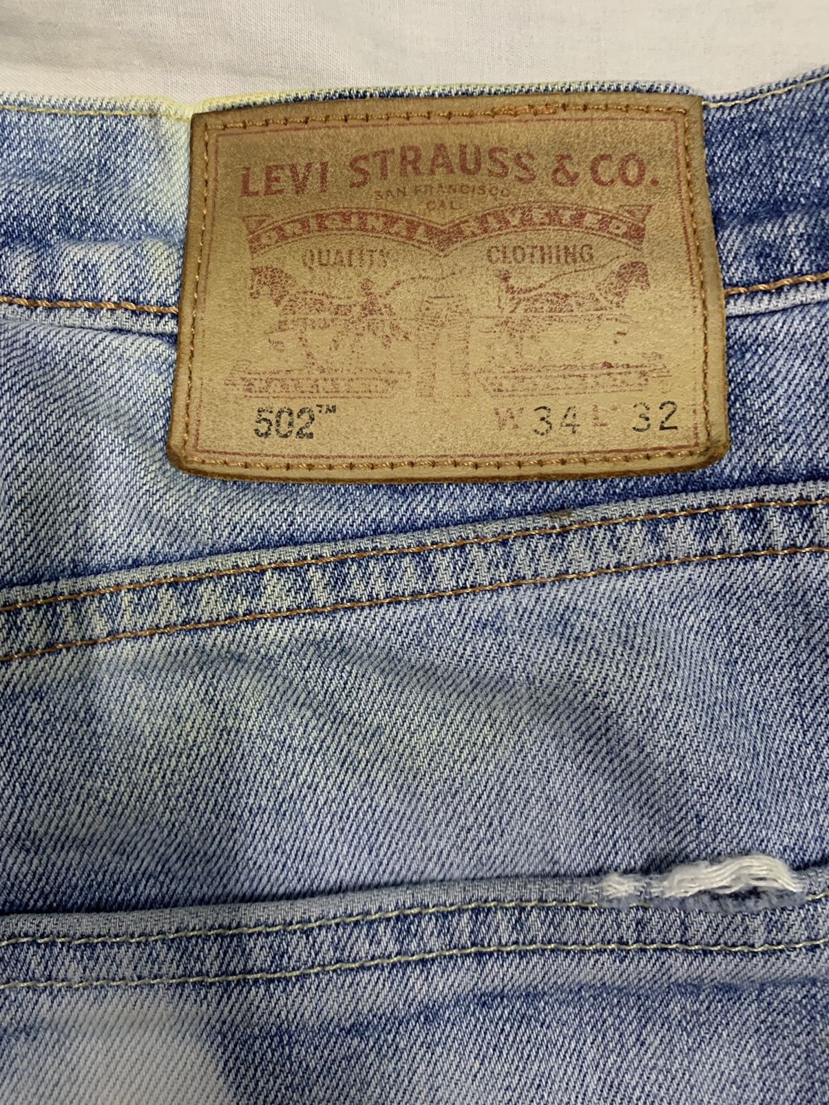 Levi's Vintage Clothing Vintage Levis 502 Bleached Loose Tapered Distressed Jeans Size US 34 / EU 50 - 13 Thumbnail