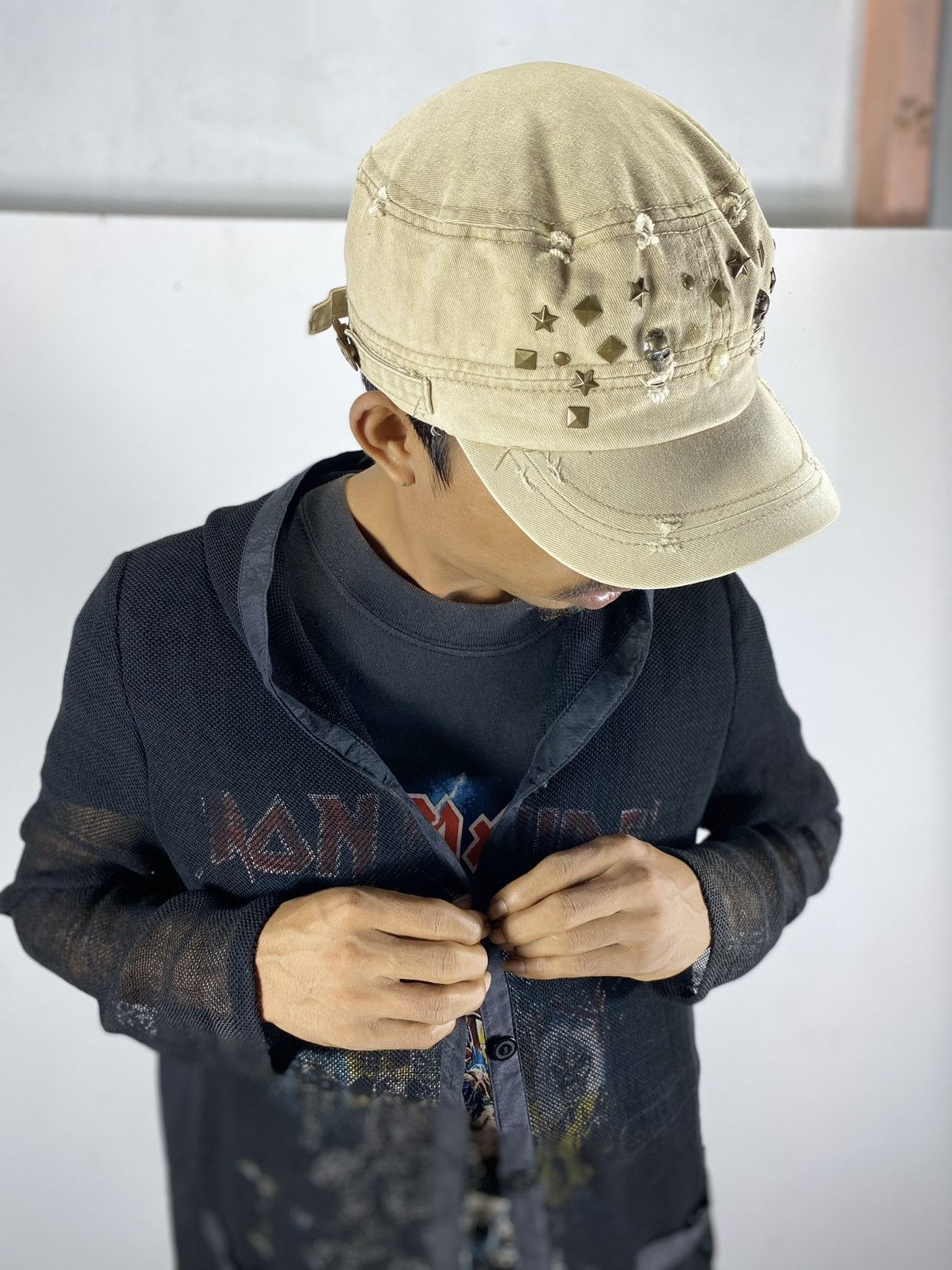 KMRii y2k gothic studded skull hat distressed Size ONE SIZE - 2 Thumbnail