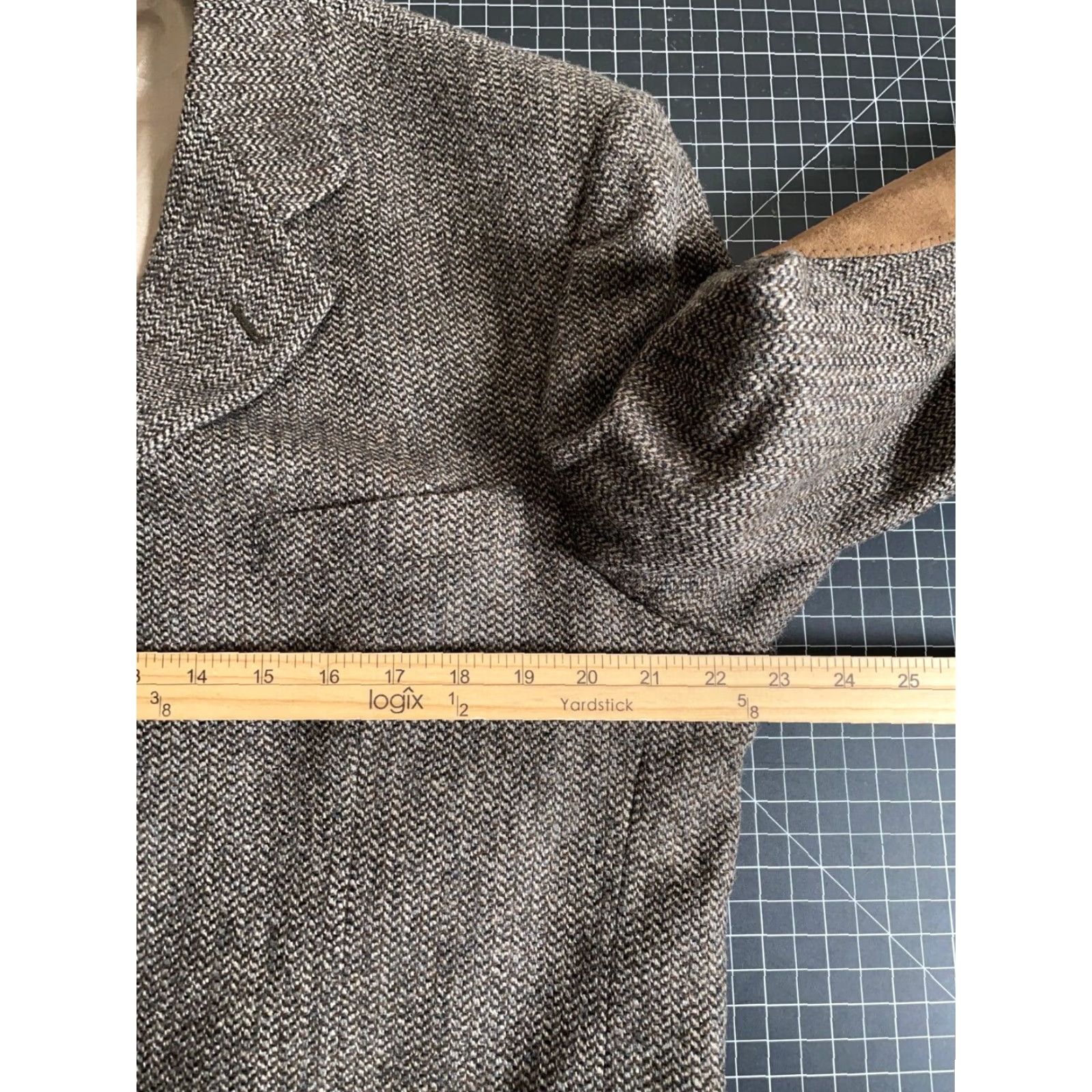 Stafford VINTAGE Stafford Blazer Wool 2 Piece Herringbone Brown Elbow Patches Mens 42 Regular Brown Mens Blazer 42 Regular Vintage Preppy USA Size 42R - 5 Thumbnail