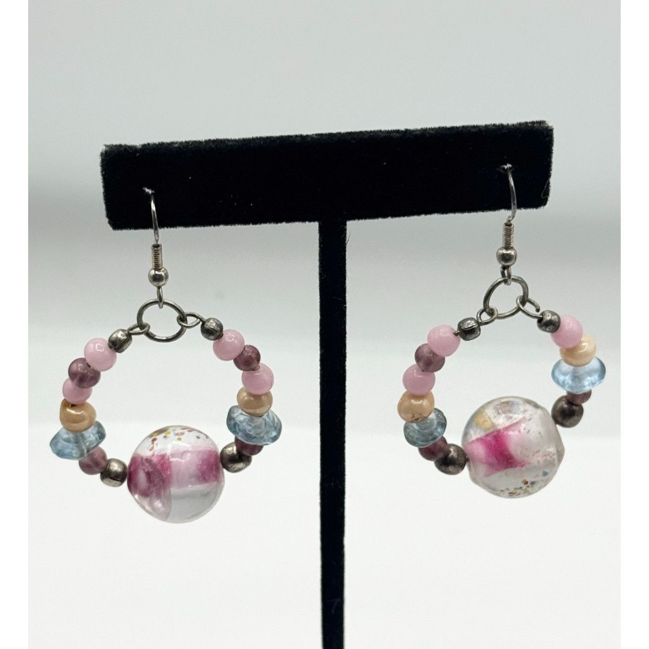 Vintage Vintage beaded glass dangle drop hoop earrings Size ONE SIZE - 1 Thumbnail