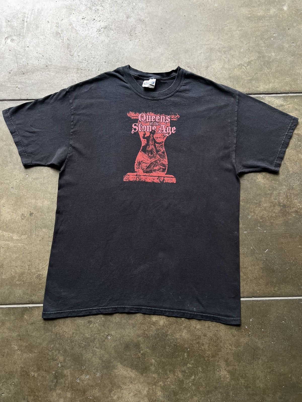 Vintage 2007 Queens Of The Stone Age Band Tour Tee Shirt Strokes Size US L / EU 52-54 / 3 - 2 Thumbnail