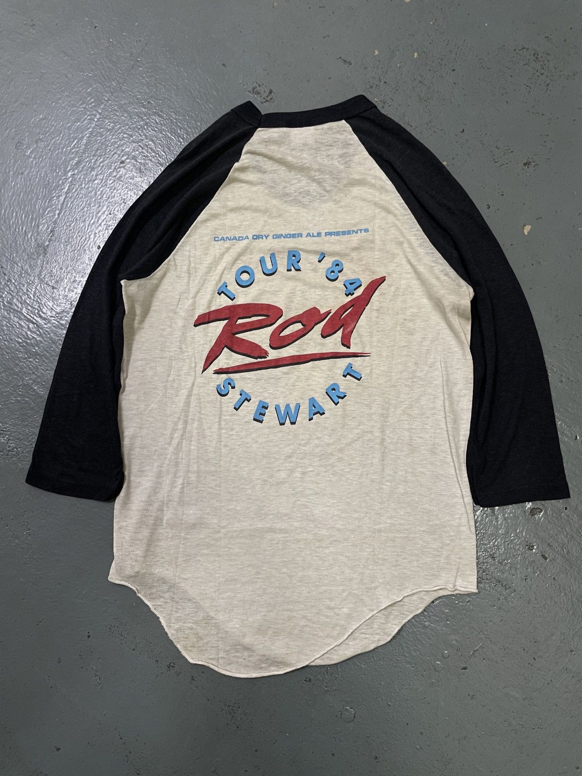 Band Tees × Vintage Vintage 80s Rod Steward “RAGLAN” Band Tees Size US S / EU 44-46 / 1 - 6 Thumbnail