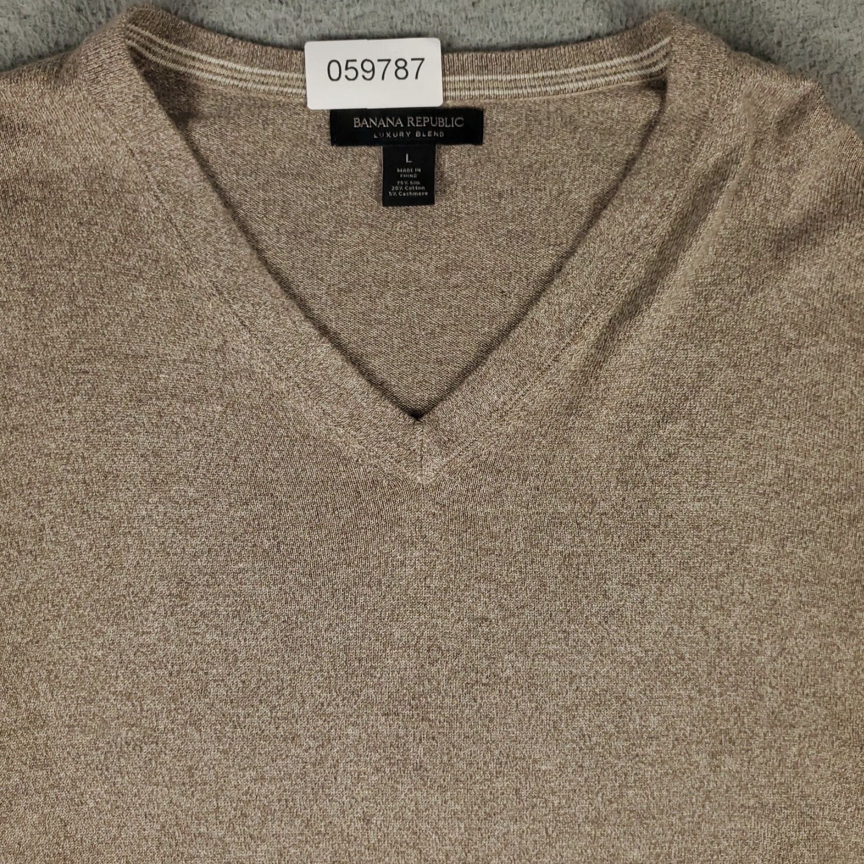 Banana Republic Banana Republic Sweater Mens Large Beige Cashmere Silk Cotton V-Neck Pullover Regular Fit Size US L / EU 52-54 / 3 - 2 Thumbnail