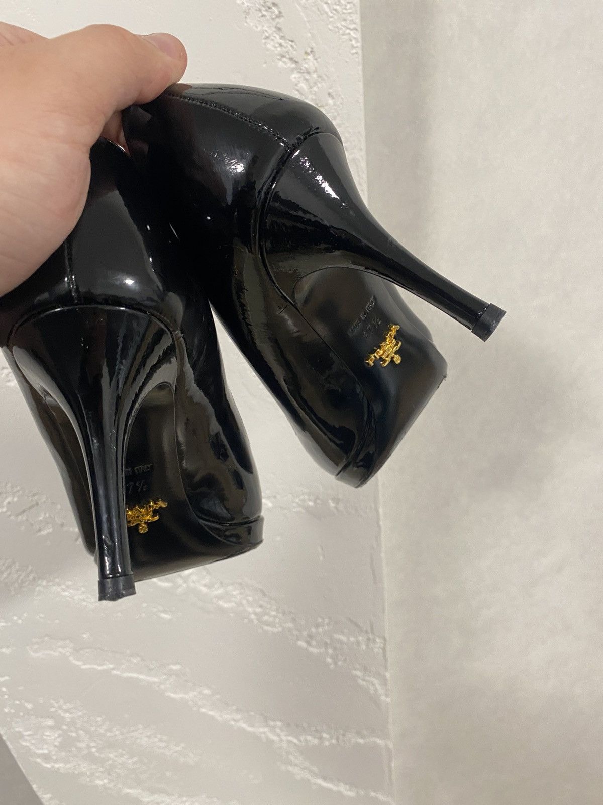 Prada Prada Black Patent Leather Heels Size: 37.5 Size US 7.5 / IT 37.5 - 10 Thumbnail
