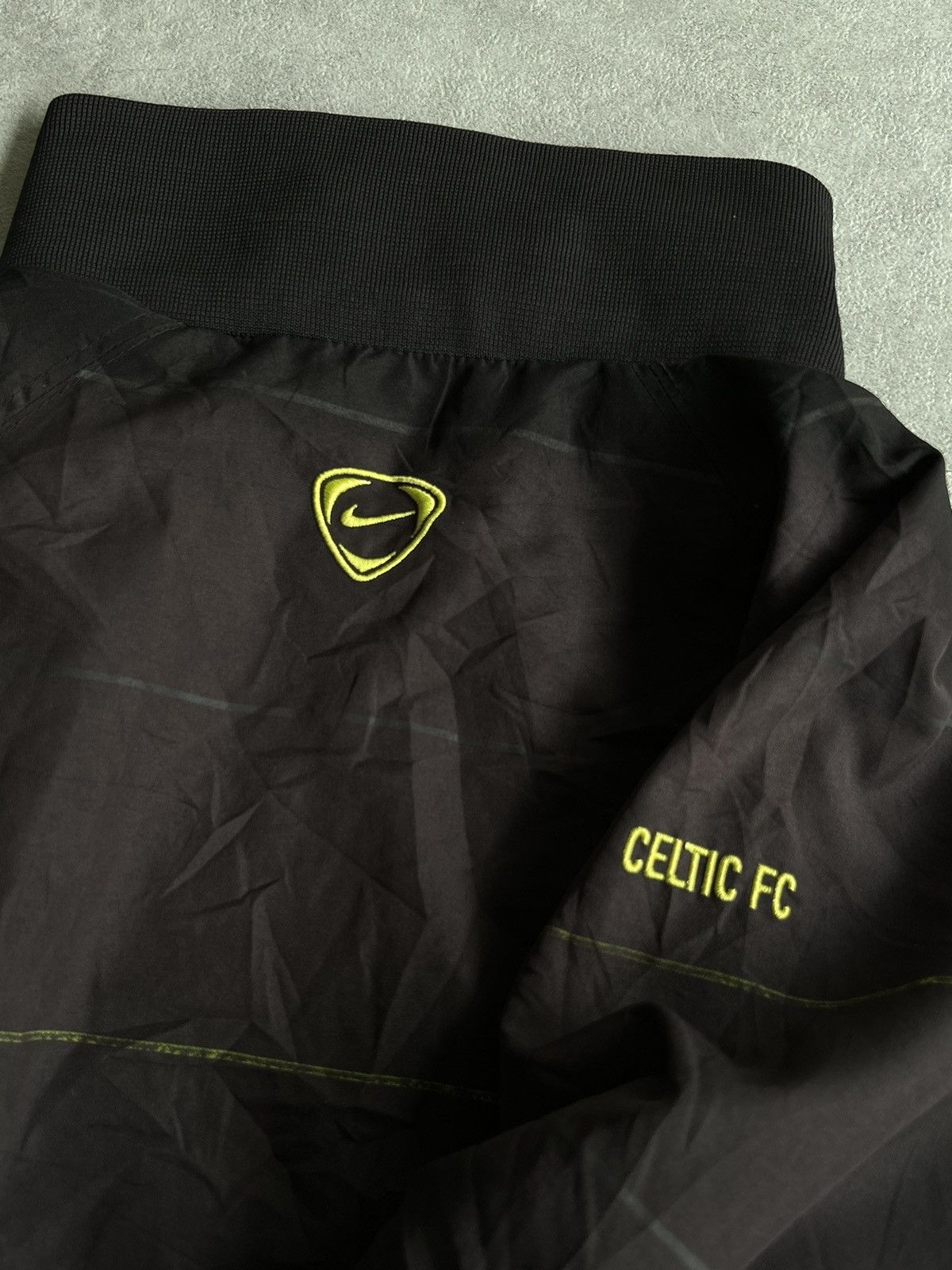 Nike × Vintage Vintage Nike X Celtic 2008/2009 Track Jacket 🍀 Size US L / EU 52-54 / 3 - 11 Thumbnail