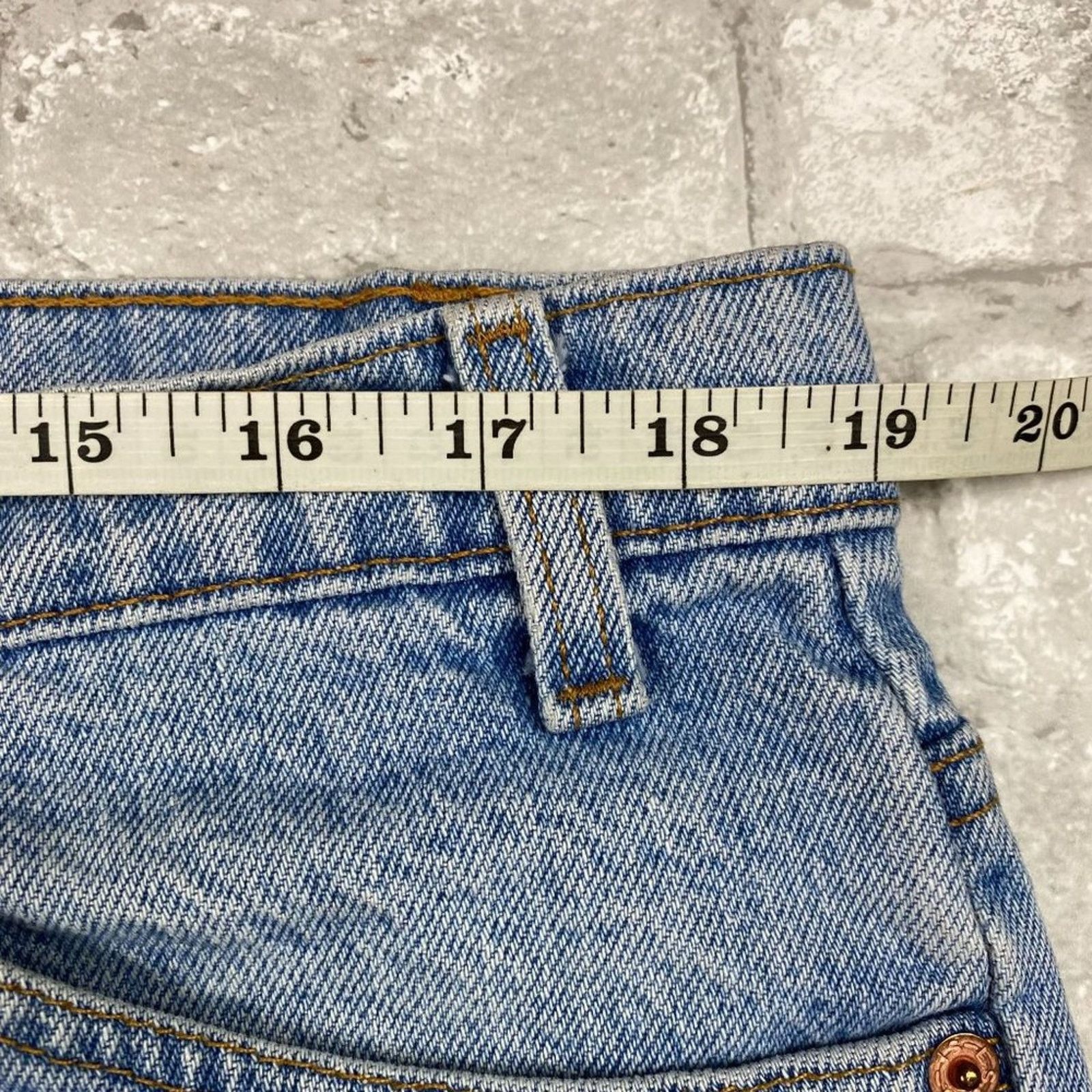 Levi's Vintage 1992 Orange Tab Levi's 550 Lightwash Denim Shorts 40 Size US 40 / EU 56 - 2 Thumbnail