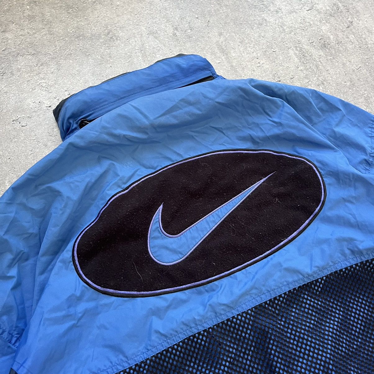 Nike Jacket Nike Vintage Big Central Logo Rare 90s Style Gorpcore Size US L / EU 52-54 / 3 - 4 Thumbnail