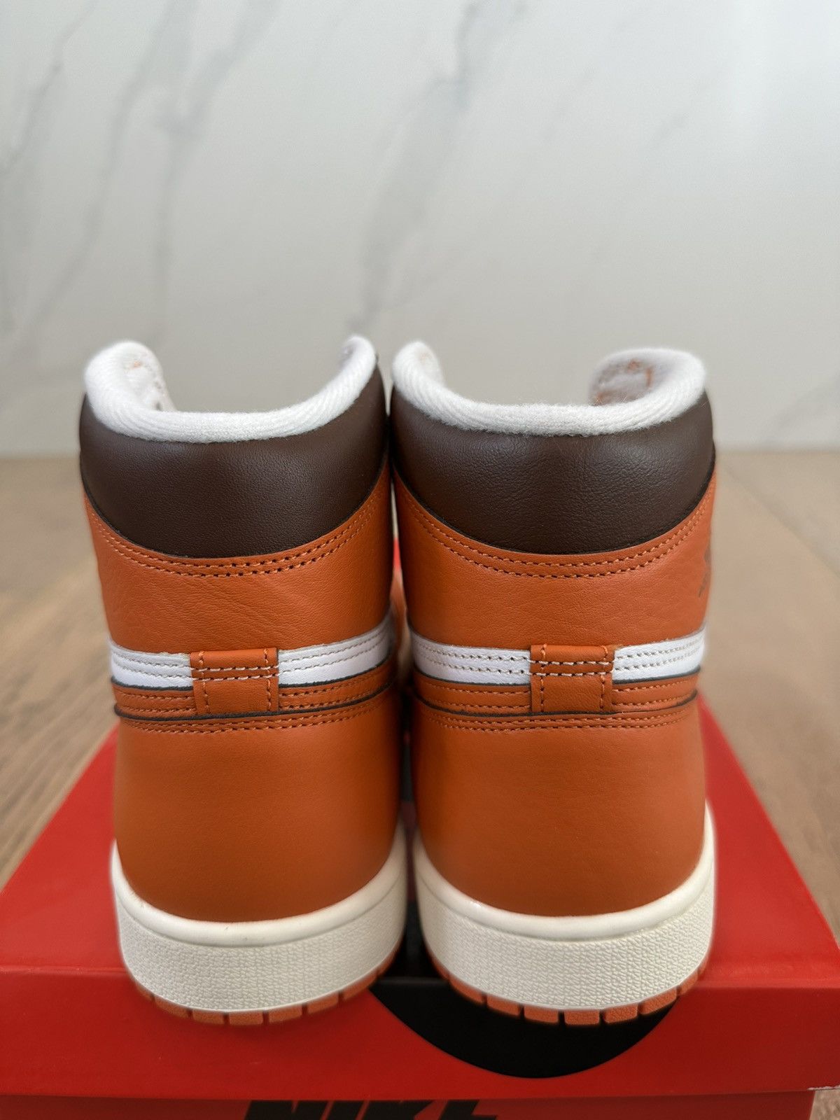 Jordan Brand Jordan 1 Retro High OG Starfish Size US 9 / EU 42 - 3 Thumbnail