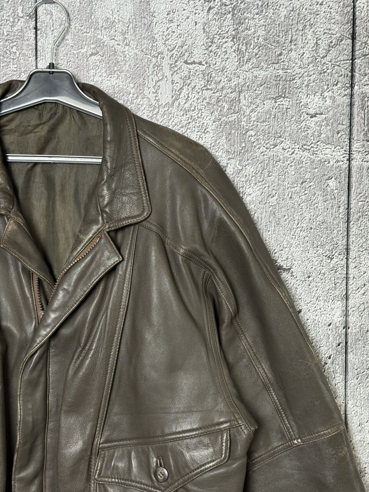 Vintage Vintage Brown Leather Jacket Retro Style Flight Bomber Size US L / EU 52-54 / 3 - 6 Thumbnail