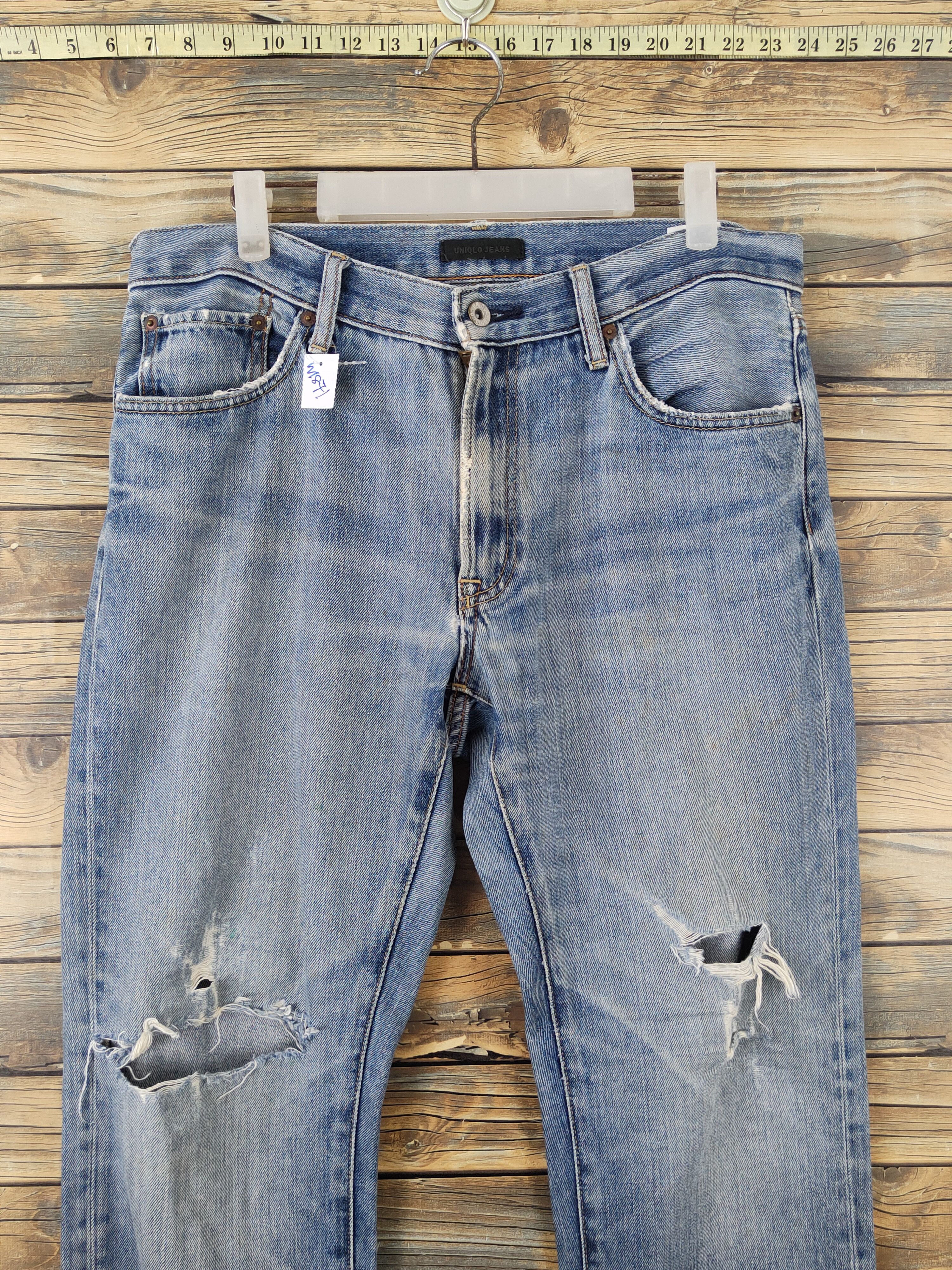 Japanese Brand Uniqlo fabric by kaihara Blue Distressed Ripped Jeans #W1871 Size US 34 / EU 50 - 2 Thumbnail