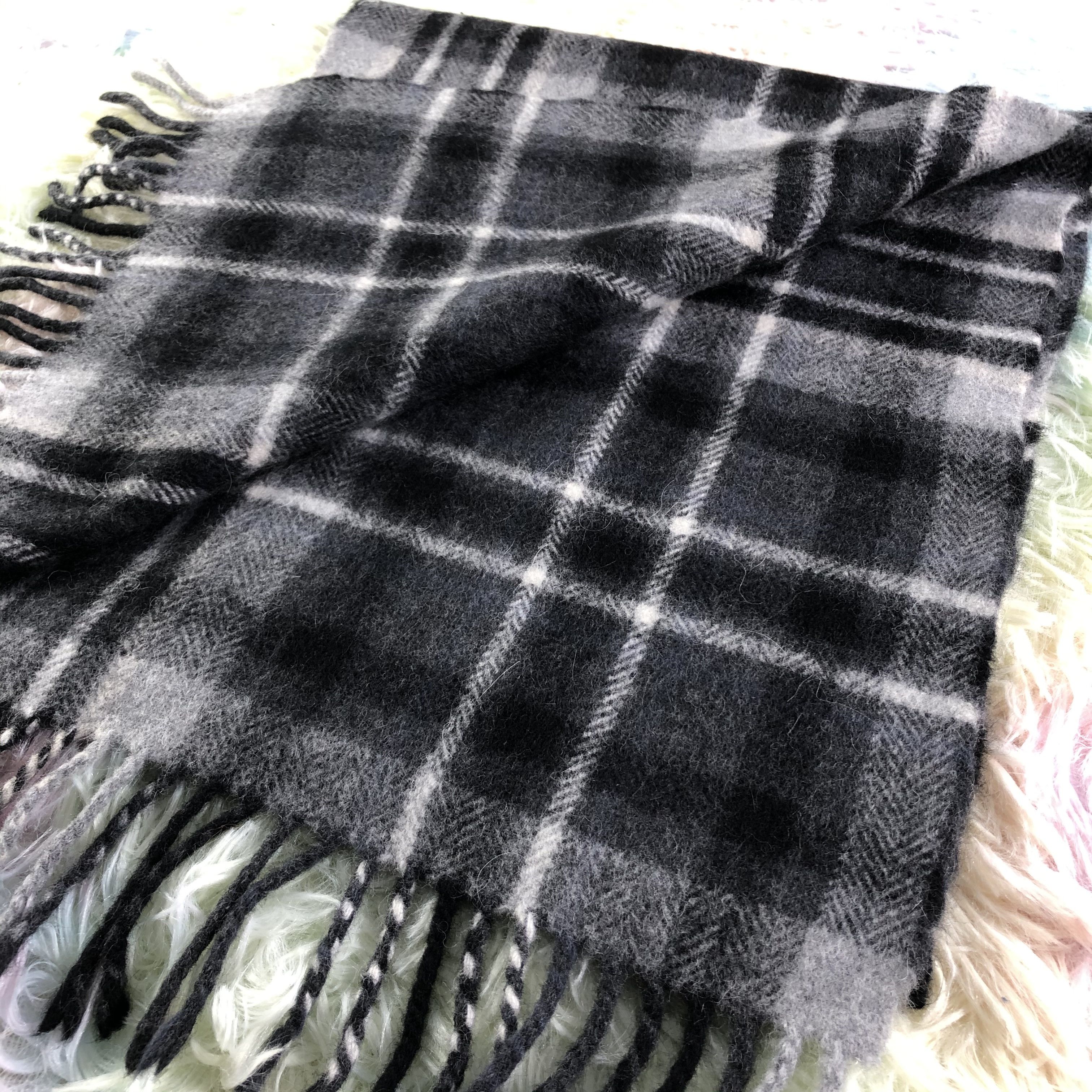 Begg x Co Begg & Co. Scarf / Muffler / Neckwear - KM424 Size ONE SIZE - 4 Thumbnail