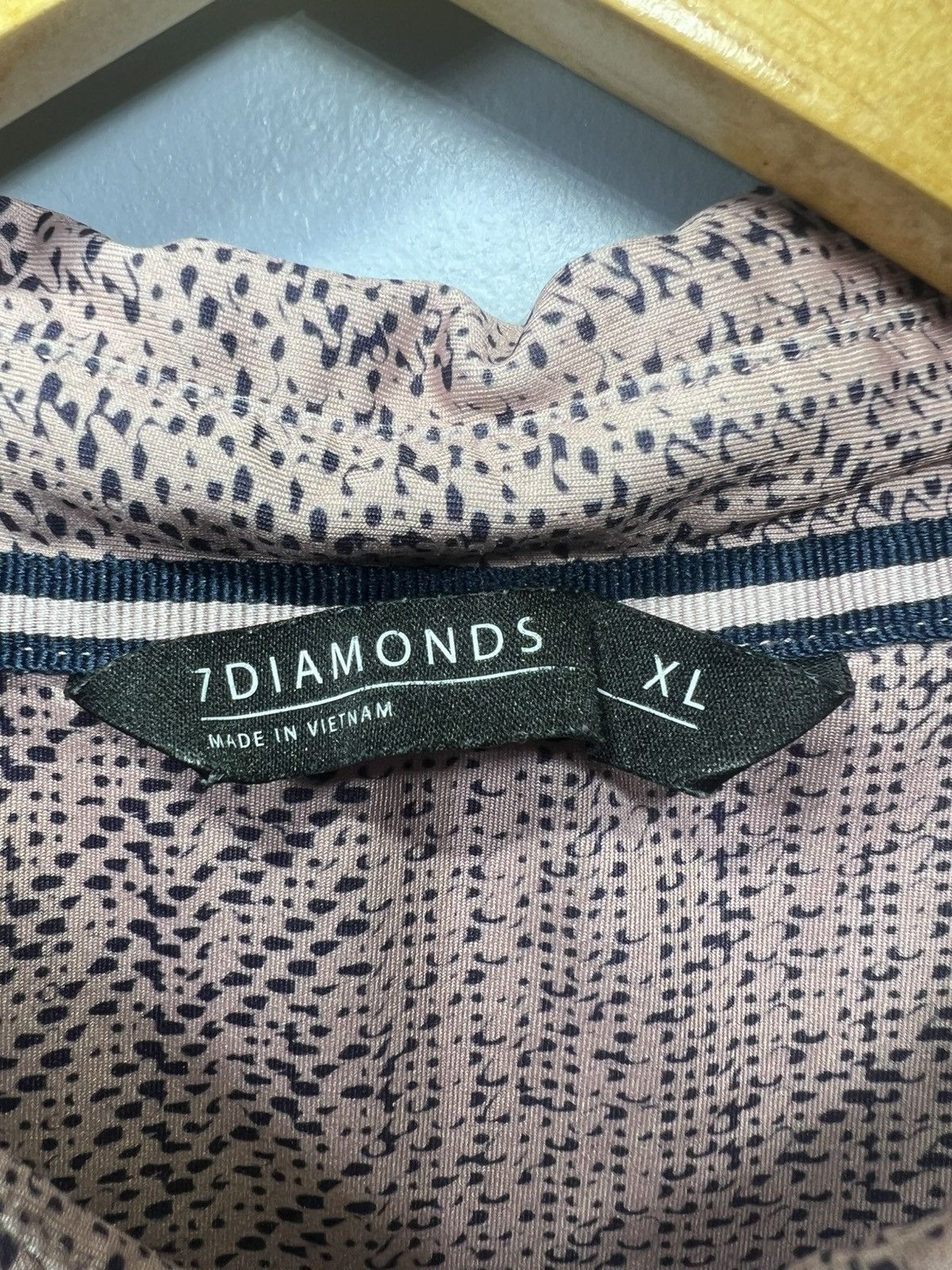 7Diamonds 7 Diamonds Polo Sz XL Pink Blue Golf 4 Way Stretch Striped Size US XL / EU 56 / 4 - 3 Thumbnail