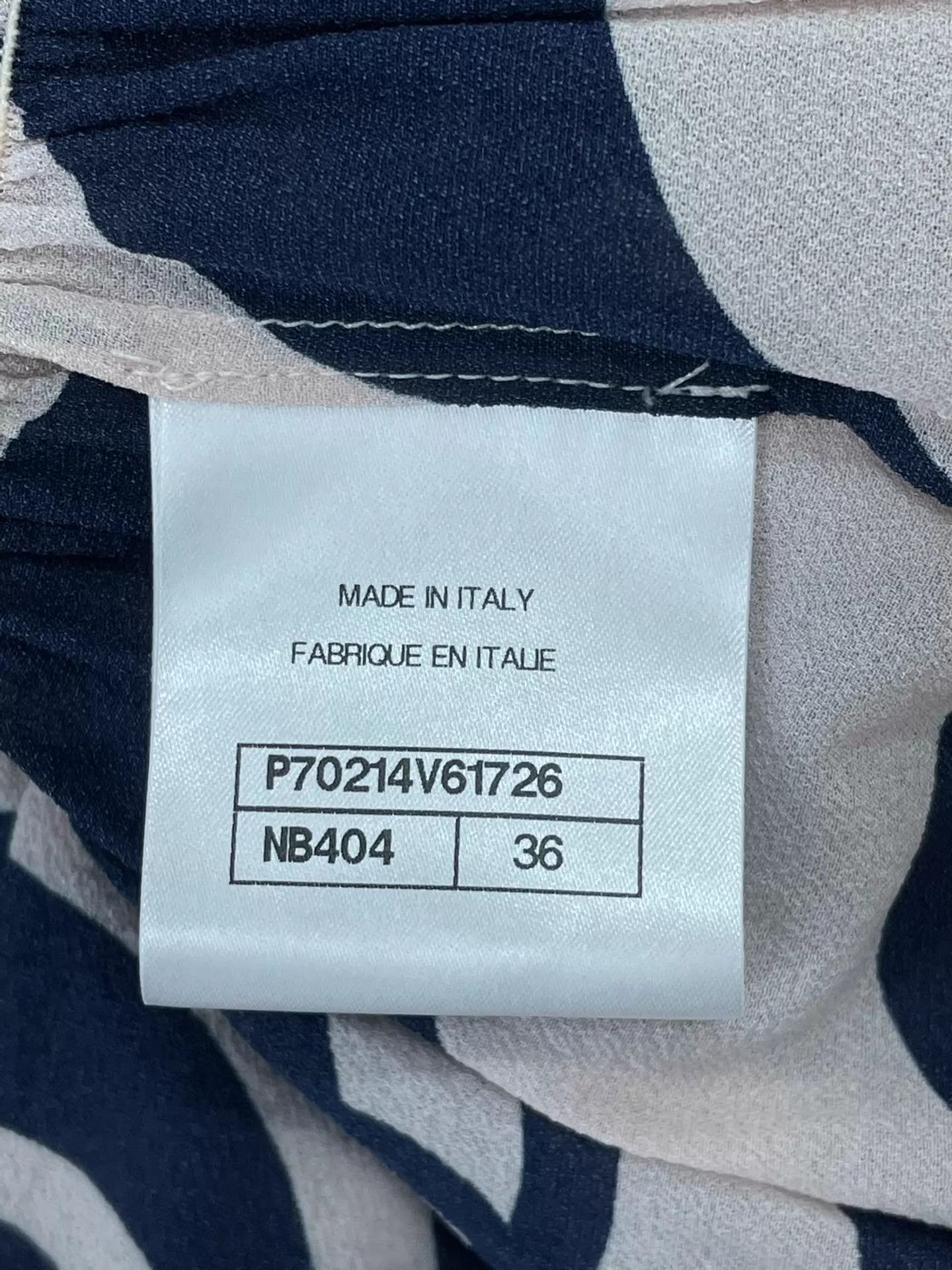 Chanel Chanel Blue & Pink Wave Print Silk Skirt Size 36 Size 26" / US 2 / IT 38 - 5 Thumbnail