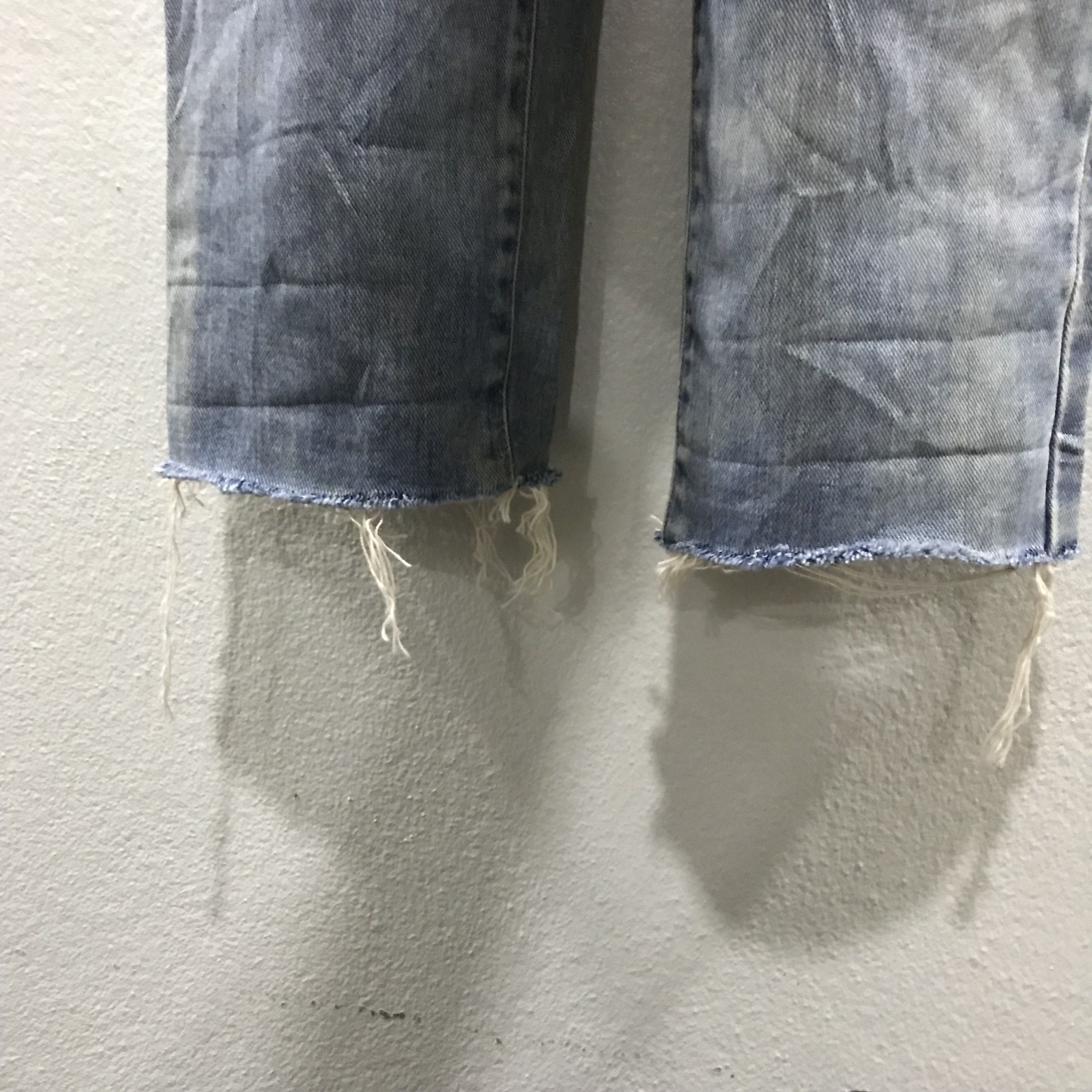 Wrangler Wrangler Neo Nine Faded Light Wash High-Rise Straight Leg Size US 29 - 7 Thumbnail