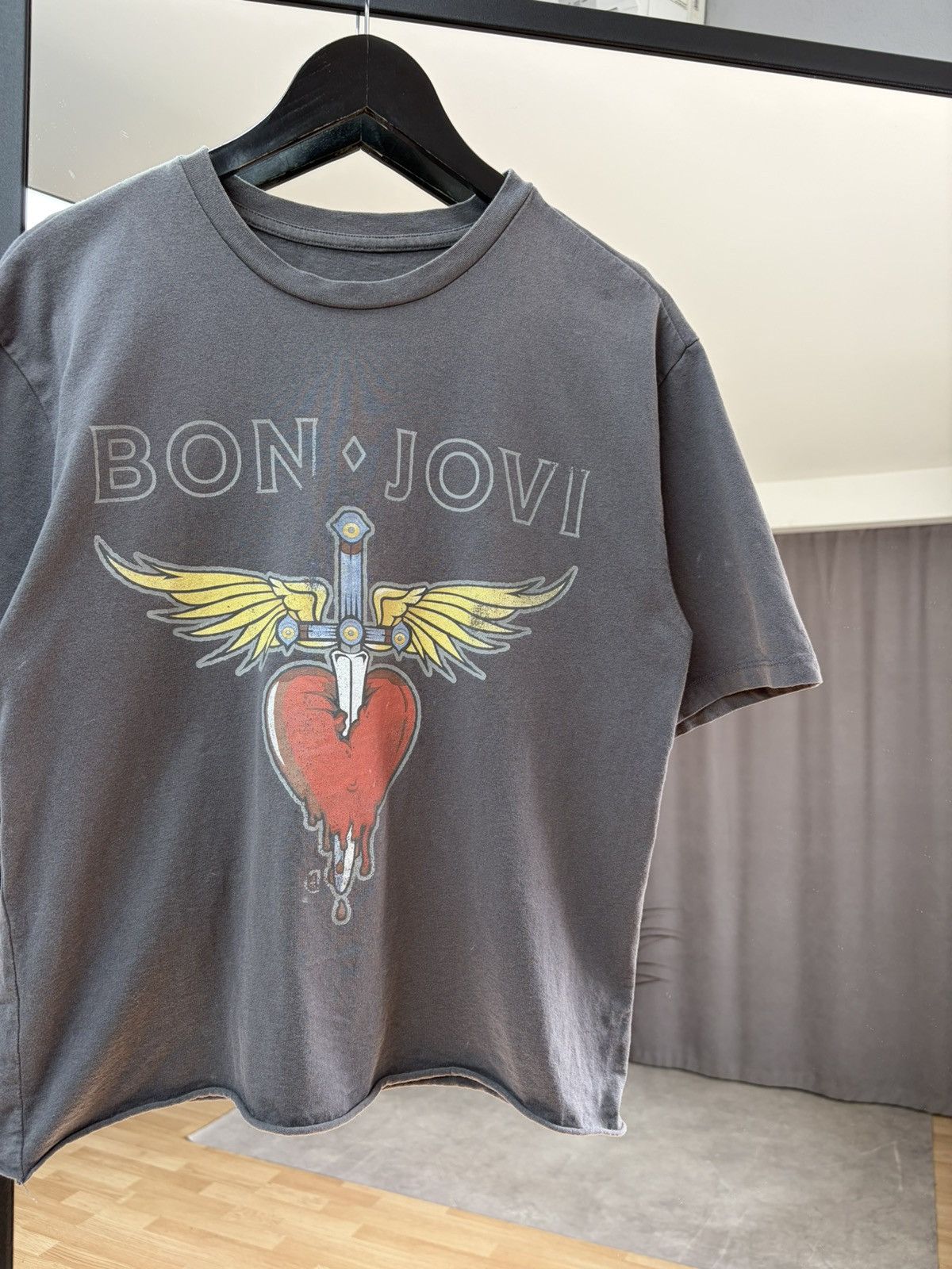 Band Tees Bon Jovi 1986–87 World Tour Tee Vintage Fade Rock Band Shirt Size US S / EU 44-46 / 1 - 4 Thumbnail