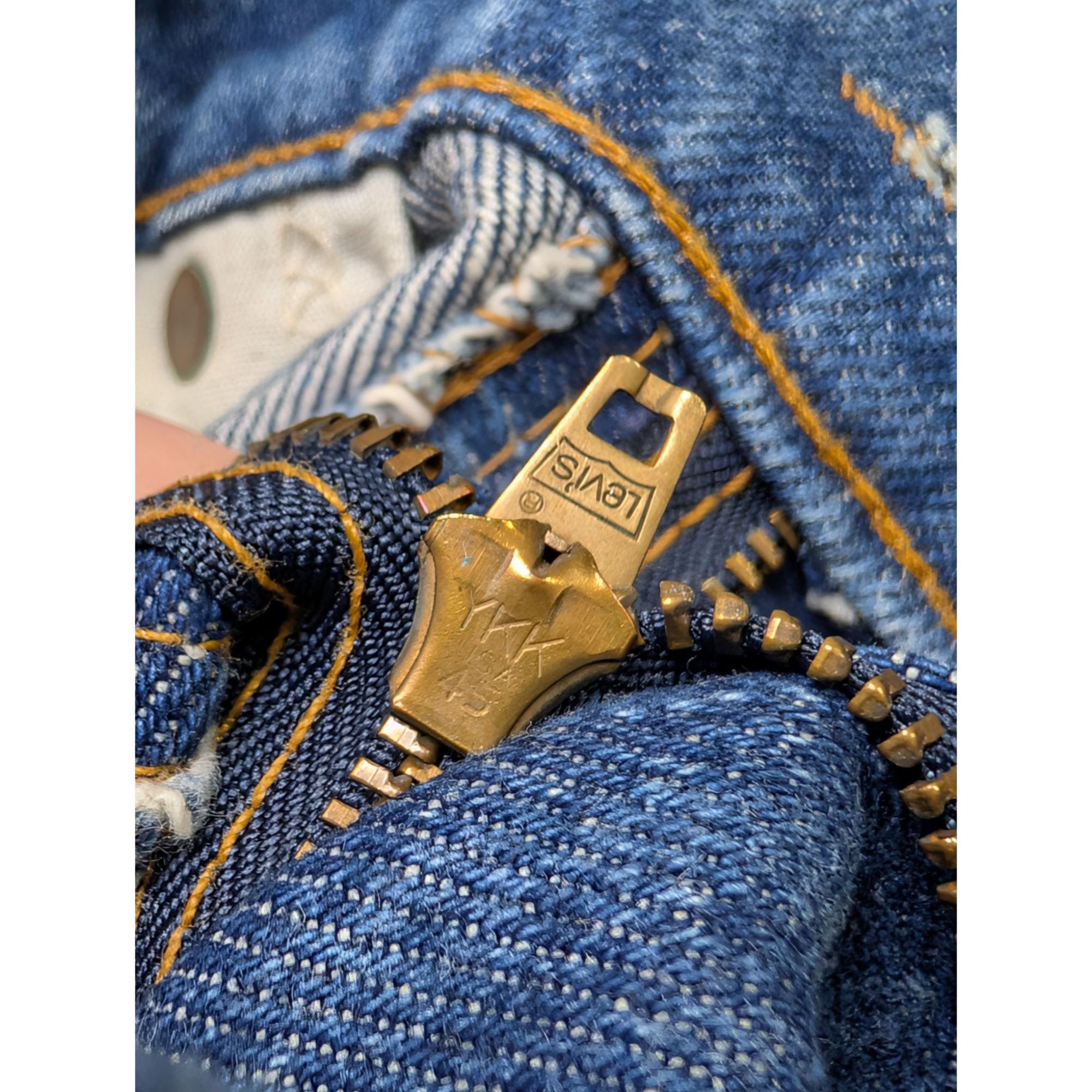 Levi's Levi's 505 Made In USA Orange Tab Indigo Denim Jeans (Y1074) Size US 34 / EU 50 - 7 Thumbnail