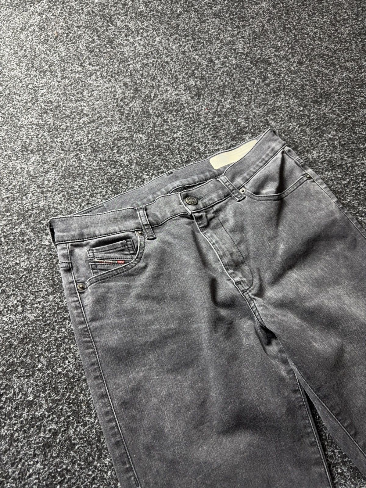 Diesel 00s Y2K Diesel D-RONISY Grey Slim Jeans Clean Minimal Fit Size 30" / US 8 / IT 44 - 6 Thumbnail