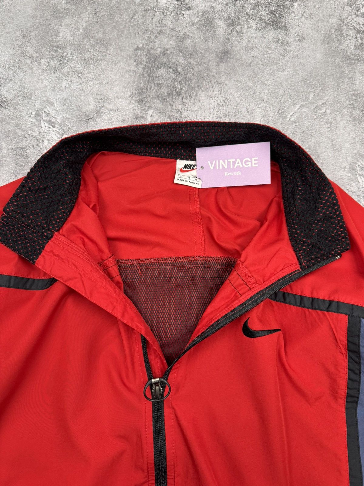 Nike Nike Men Vintage Windbreaker Jacket Red / Grey Zip Up Size US XL / EU 56 / 4 - 6 Thumbnail