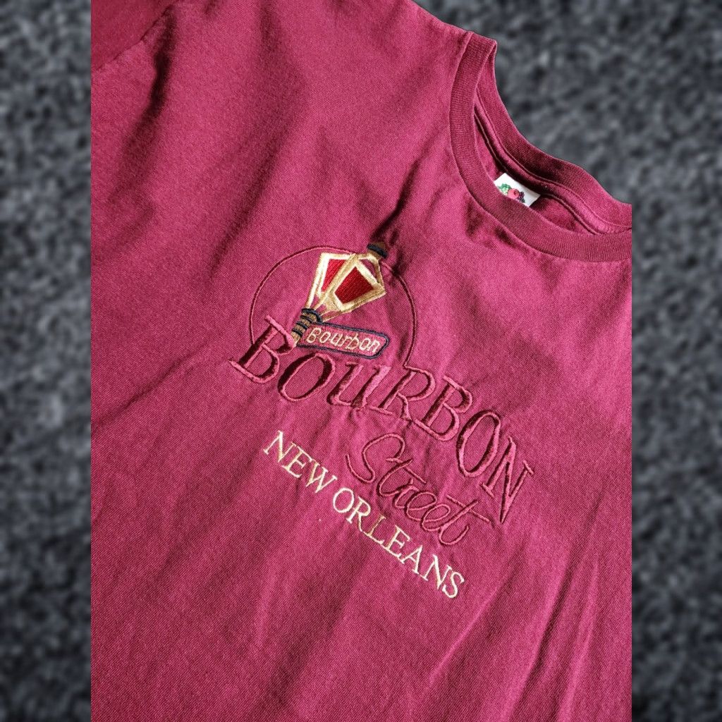 Fruit Of The Loom VINTAGE Fruit of the Loom T-Shirt Bourbon Street New Orleans Travel Souvenir Crew Neck Men XL Red Embroidered 2000s Shirts Mens Size US XL / EU 56 / 4 - 1 Thumbnail