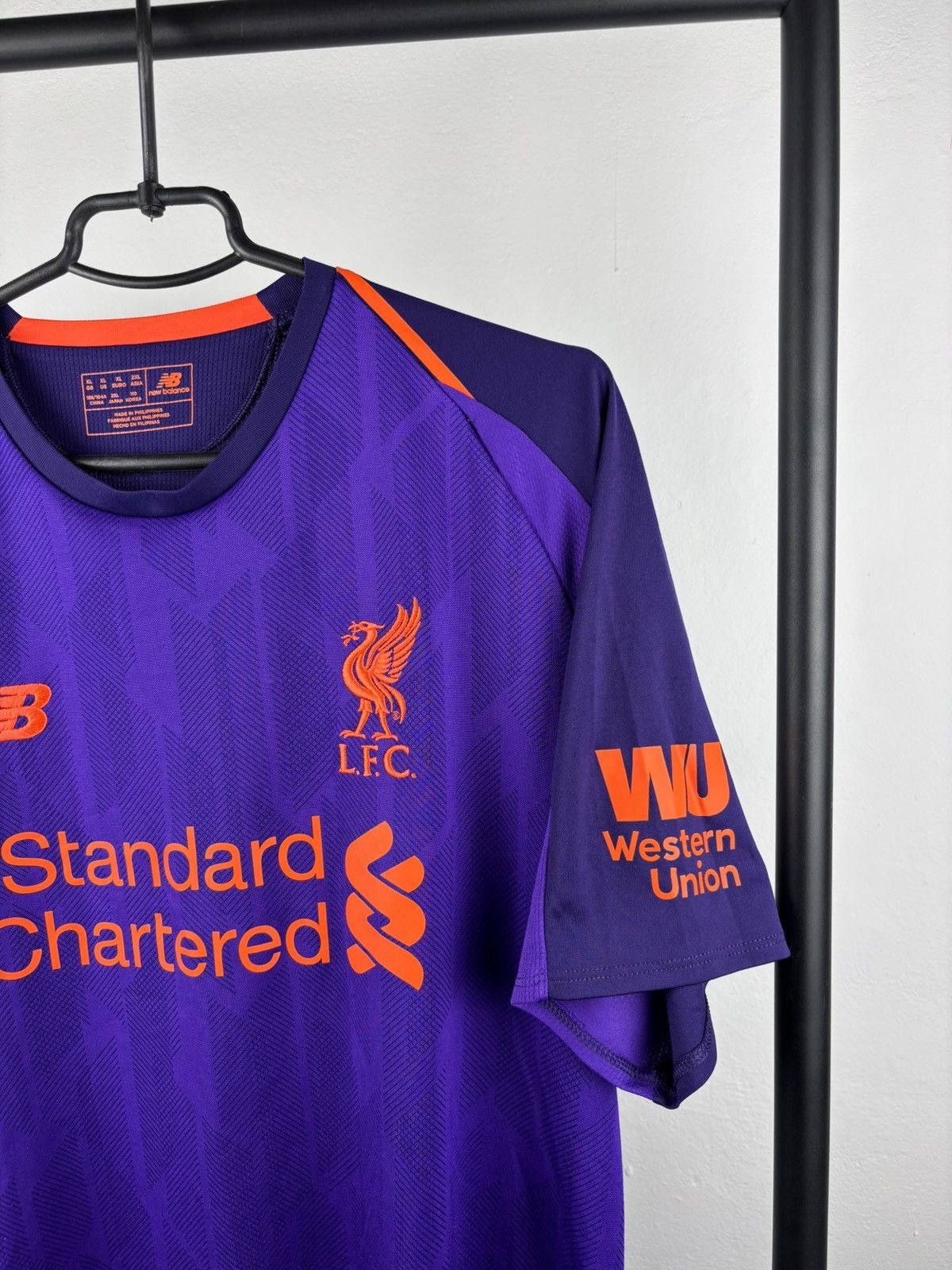 New Balance New Balance x Liverpool 2018 soccer jersey size XL Size US XL / EU 56 / 4 - 2 Thumbnail
