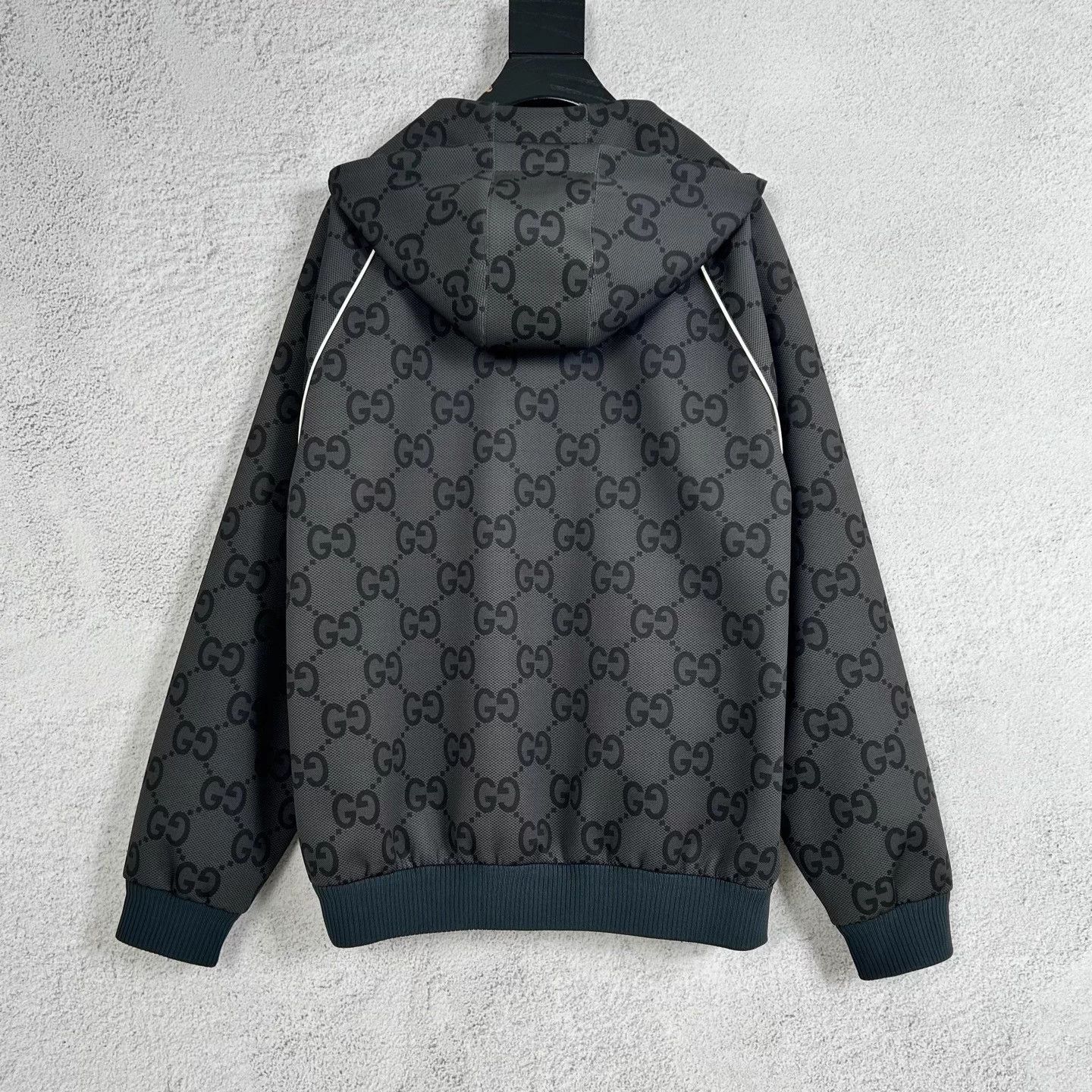 Gucci Gucci 24PF Men's Black Logo Allover Zip Hooded Jkt Size US S / EU 44-46 / 1 - 2 Thumbnail