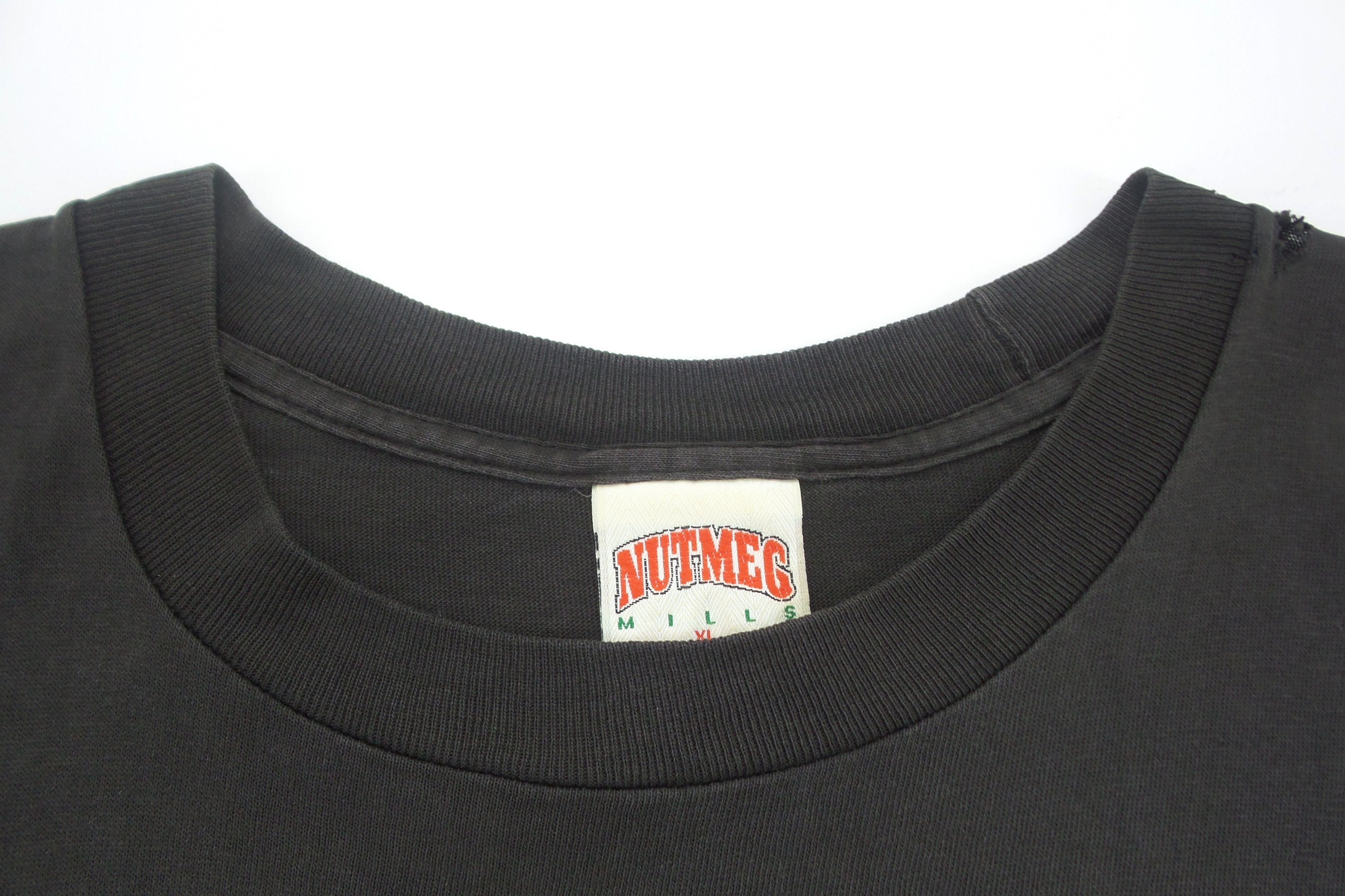 NFL × Nutmeg × Vintage DISTRESSED Nutmeg Mills 'Washington Redskins' T-shirts Size US XL / EU 56 / 4 - 2 Thumbnail