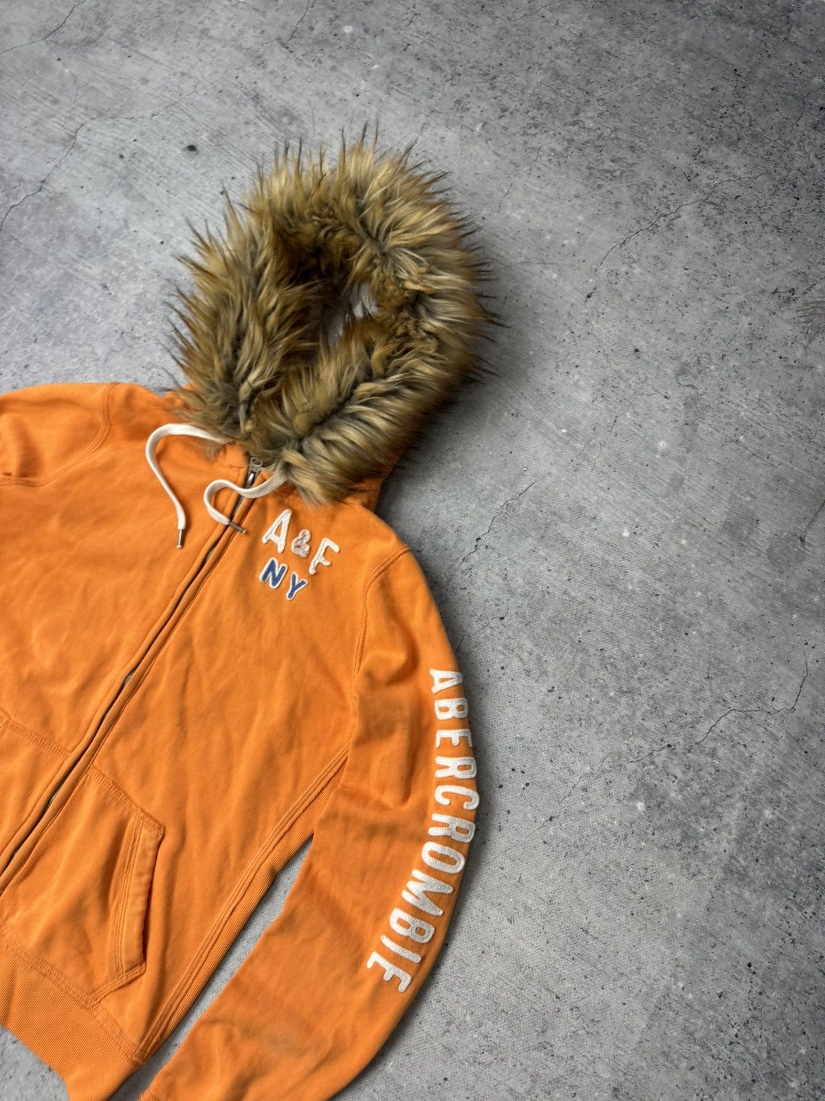 Abercrombie & Fitch Abercrombie & Fitch Y2K LGB IfSixWasNine Faux Fur Zip Hoodie Size L / US 10 / IT 46 - 2 Thumbnail